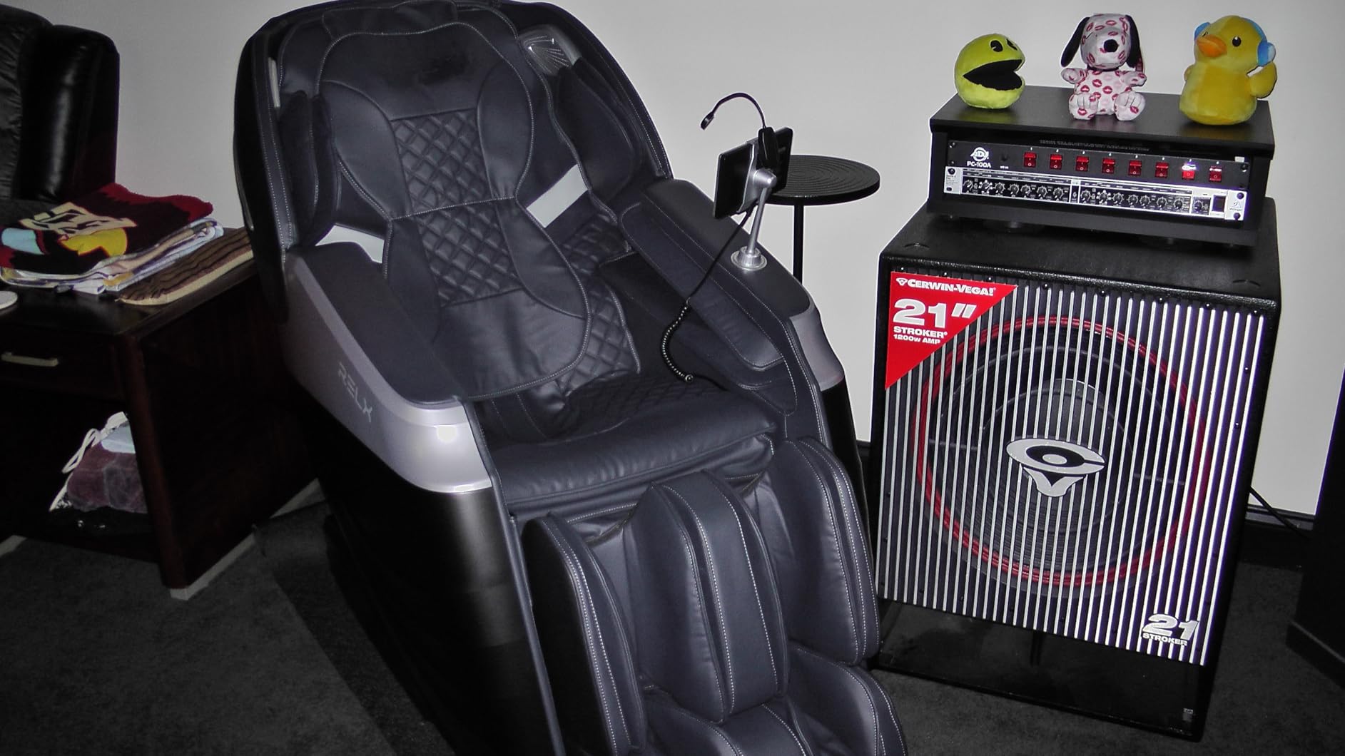 RELX Massage Chair Full Body with Body Scan, Zero Gravity, SL-Track, Black customer photo 2