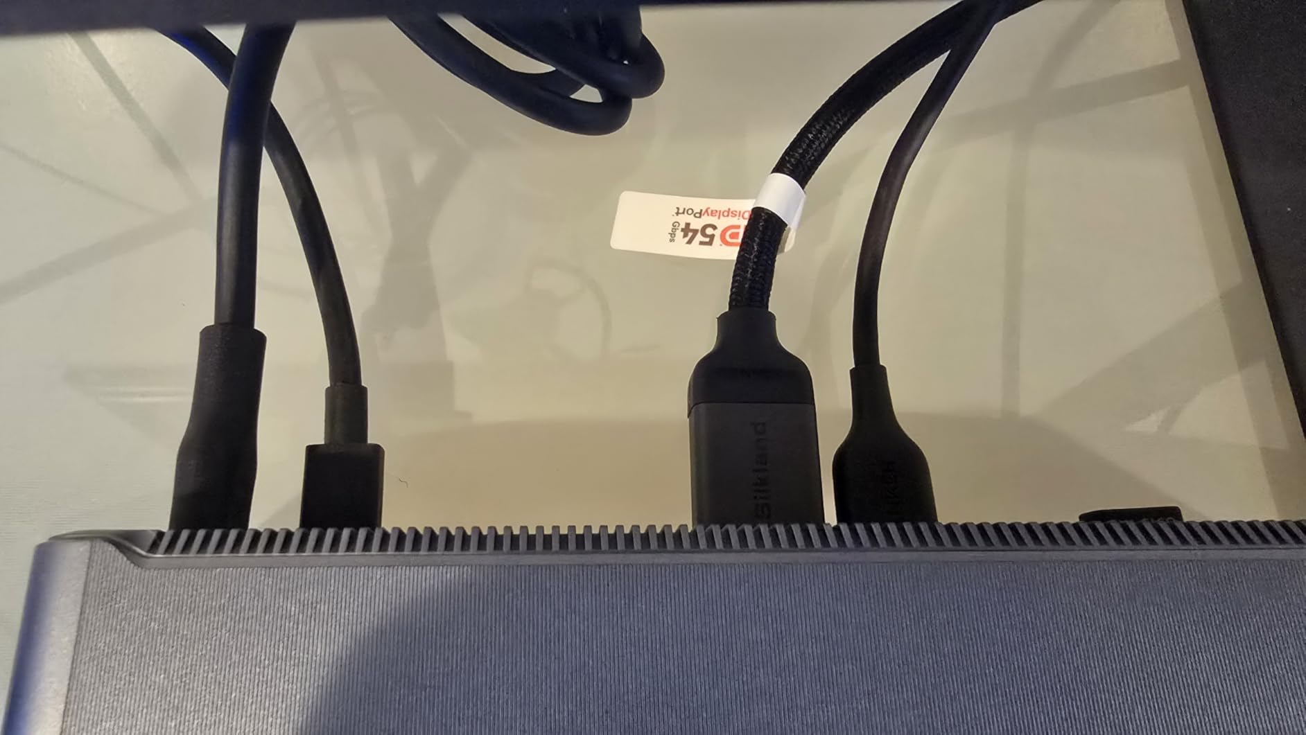 Anker Prime Docking Station (DL7400), Black Myth: Wukong Limited Edition | 14 Ports,Triple 4K@60Hz Display, 140W Max, Smart Display, for Windows Laptops (The Latest DisplayLink Driver Must Installed) customer photo 2
