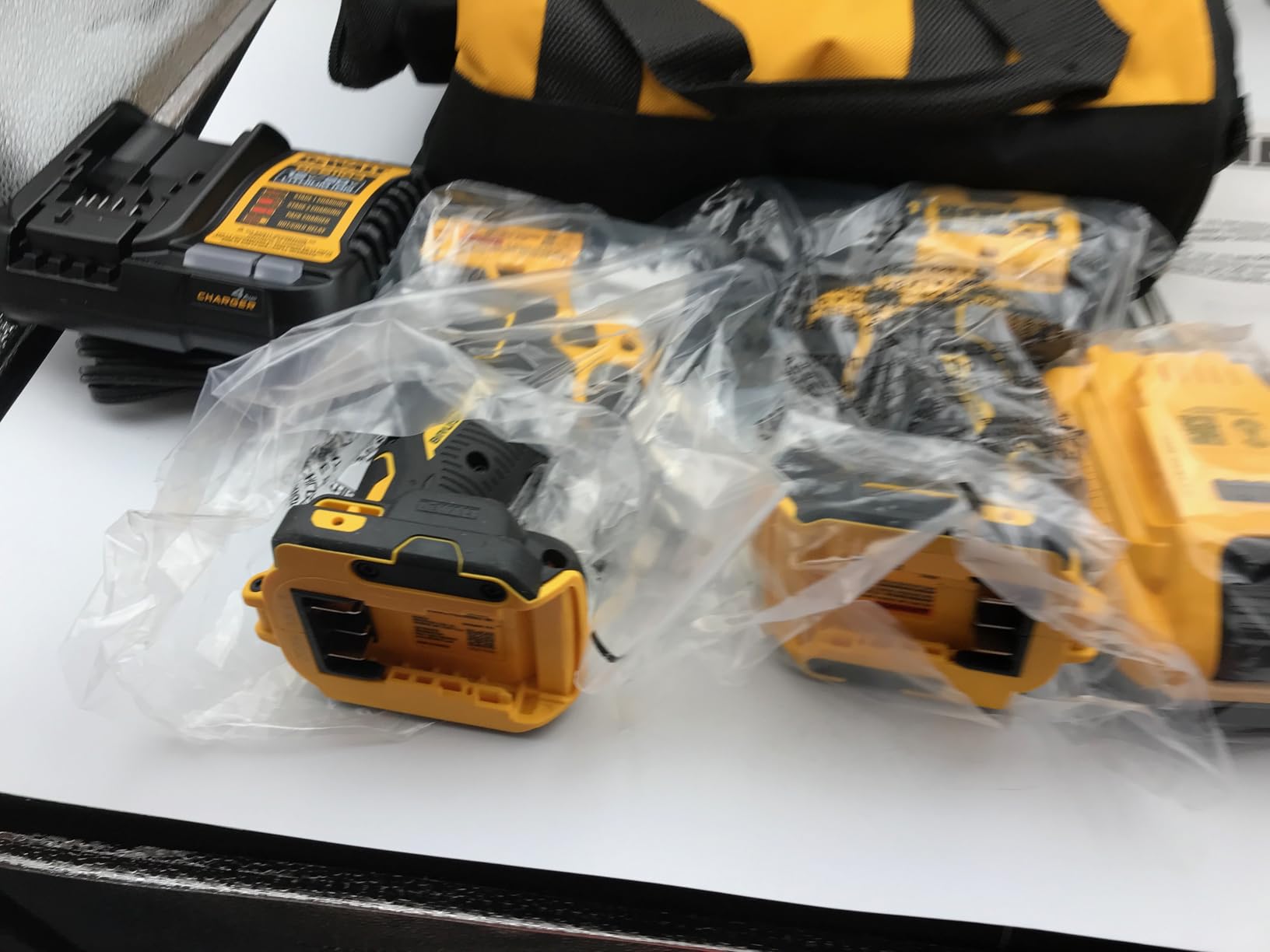 DEWALT 20V MAX XR Impact Driver and Hammer Drill Cordless Power Tool Combo Kit, Includes 2 x 4ah POWERPACK Batteries and a Charger (DCK250QQ2) customer photo 2