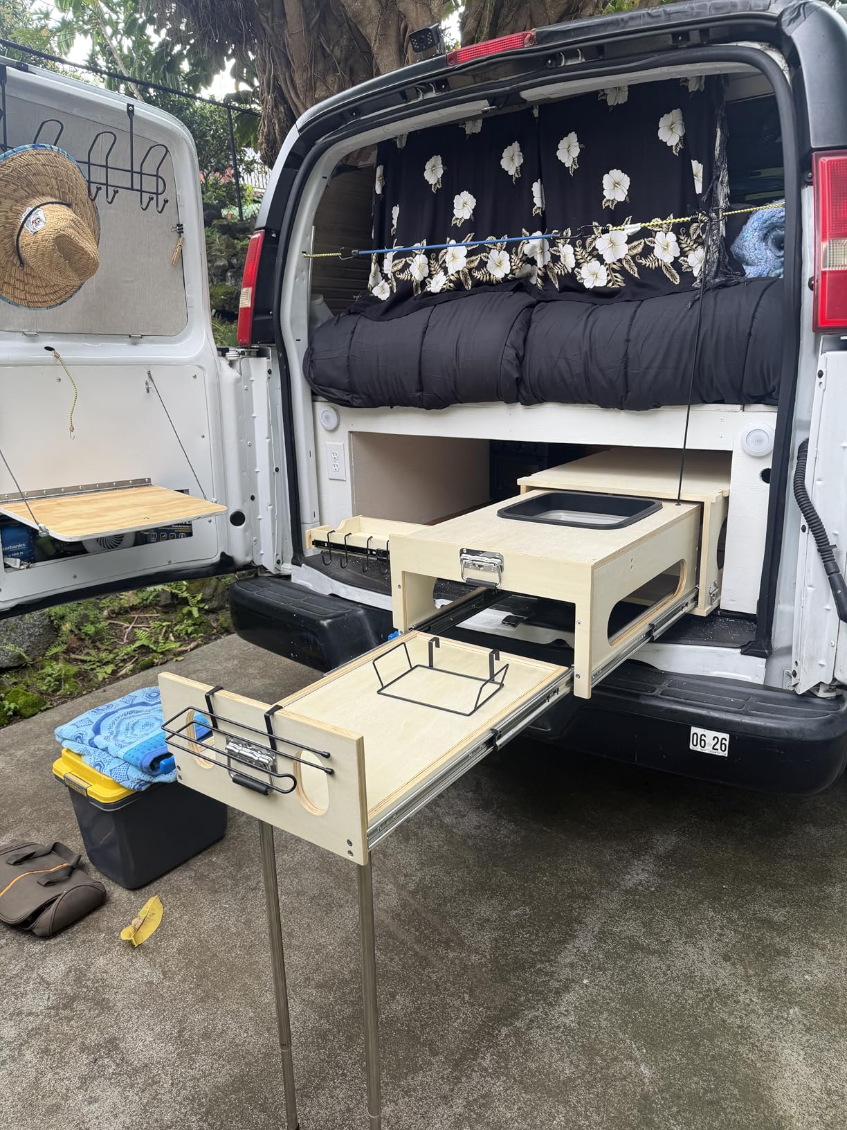 Slide-Out Overland Kitchen Box, Foldable Outdoor Cooking Gear for SUV Car Camping Overlanding customer photo 1