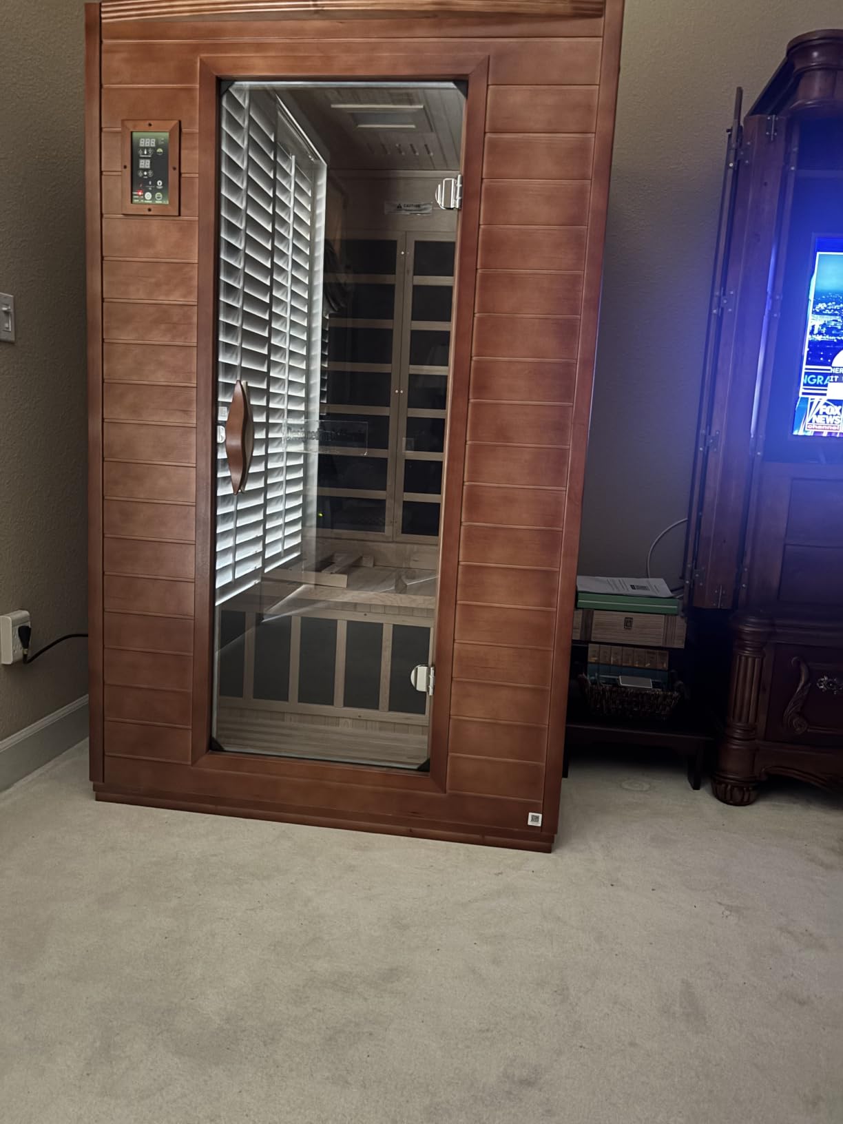 DYNAMIC SAUNAS Elite 1-Person Infrared Sauna with Red Light Therapy | 1-Person Compact Indoor Dry Heat Sauna for Home & Gym, Low EMF FAR, Bluetooth, Pacific Cedar customer photo 2
