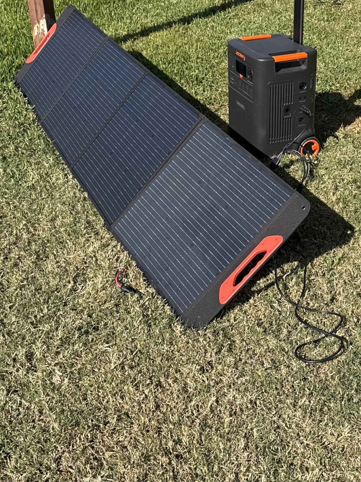 Jackery HomePower 3600 Plus Portable Power Station, 3600W AC Output, 3584Wh LFP Solar Generator, Expandable up to 21kWh, Essential Home Backup for Home Use, Emergencies, RV (Solar Panel Optional) customer photo 2