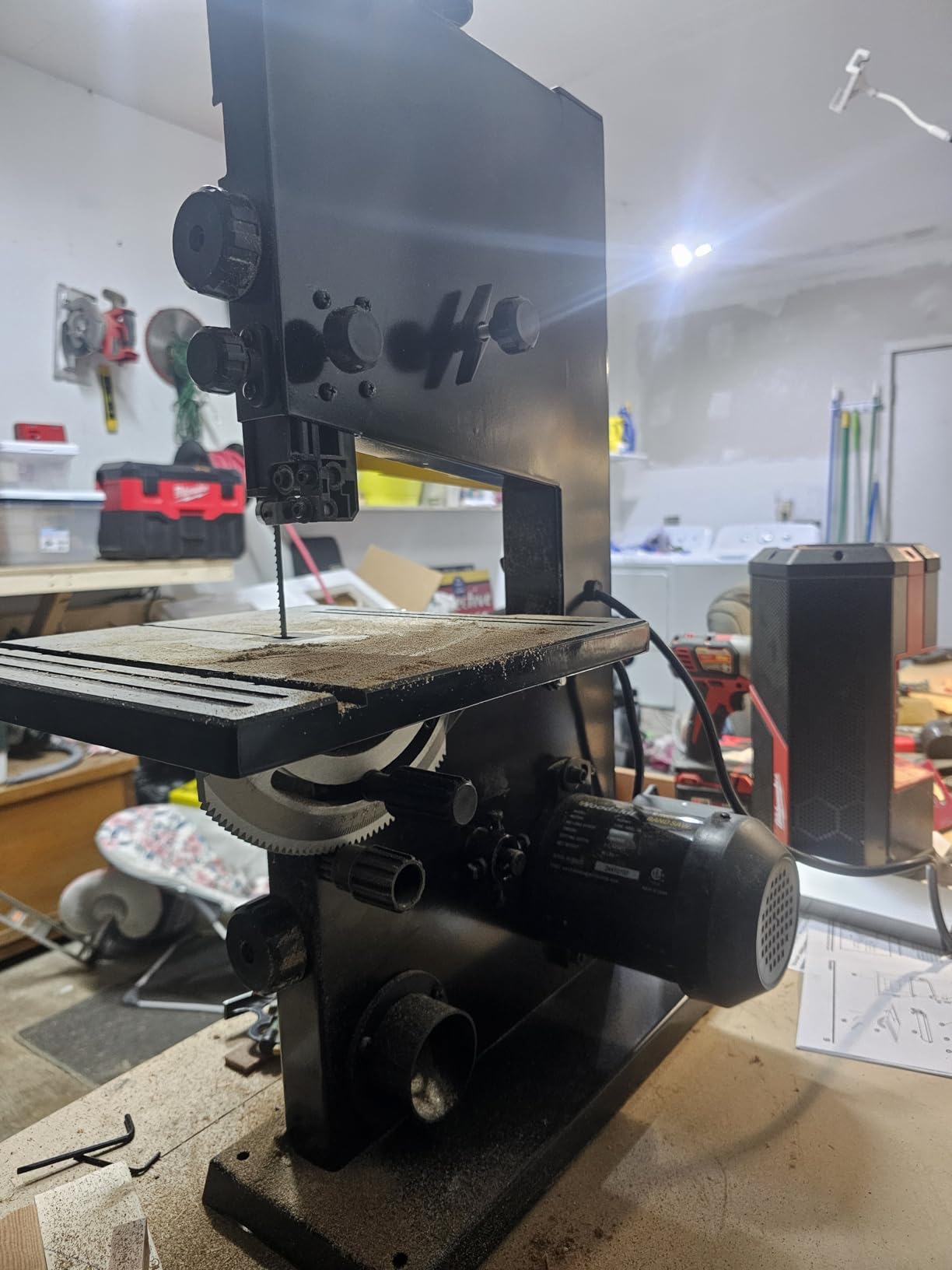 10-Inch Benchtop Bandsaw with Stand, 3.4A Dual-Speed Band Saw | 2360/3000 FPM, 5-1/8-Inch Cutting Height, 10-Inch Throat, Quick Tension System and Tool-Free Doors for Woodworking customer photo 2