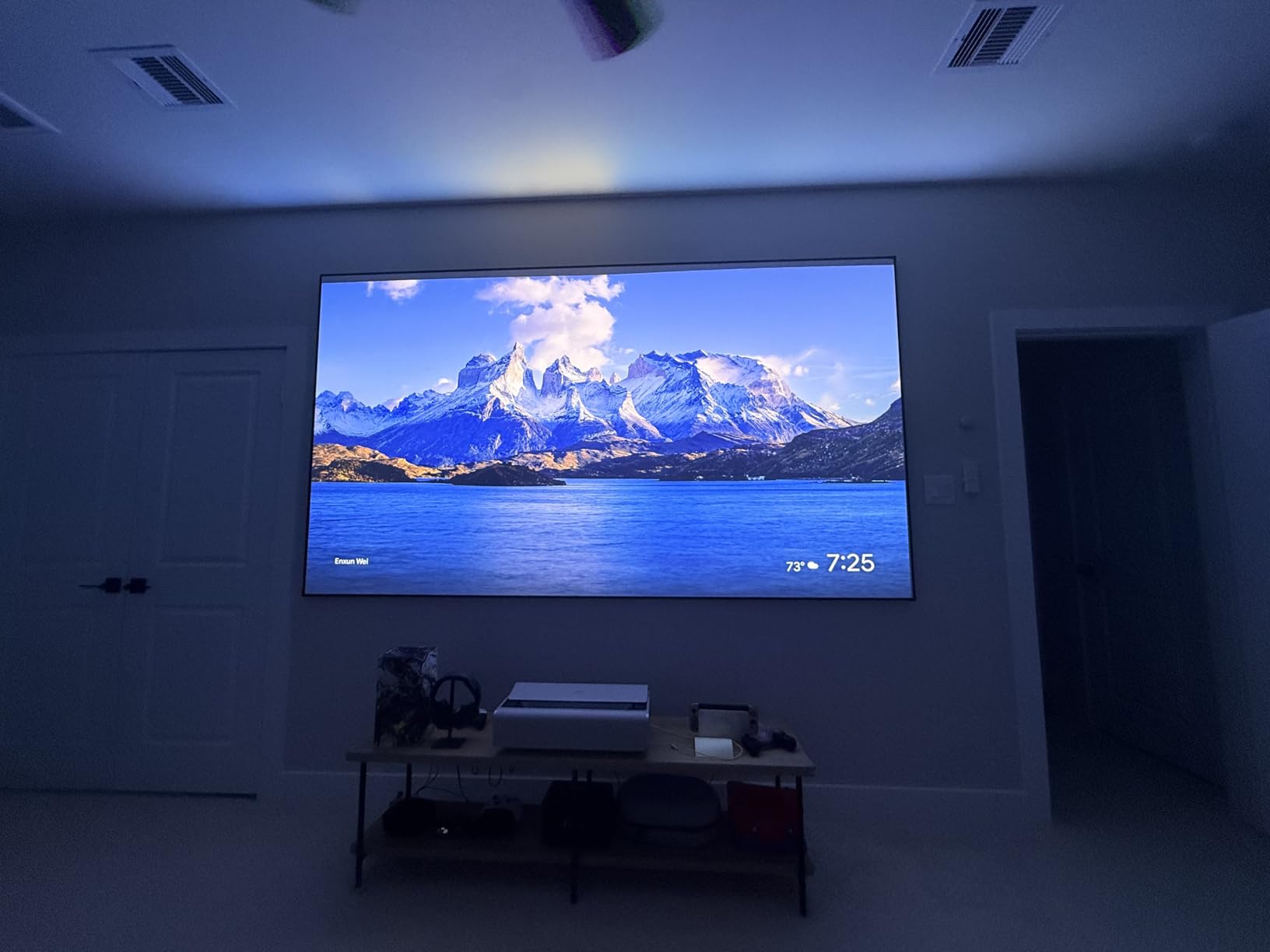 XGIMI AURA Ultra Short Throw 4K Laser Projector, 2300 ISO lumens, Google TV, Dolby Vision, IMAX Enhanced, 1,000,000:1 Dynamic Contrast Ratio, 0.177:1 Throw Ratio, Harman Kardon customer photo 1