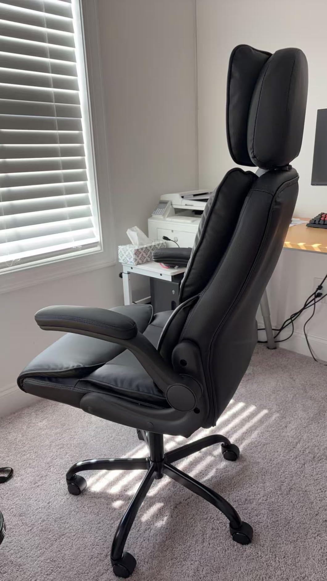 Sytas 400lbs Big and Tall Executive Office Chair with Adjustable Headrest, Lumbar Support, Flip-Up Arms, Black customer photo 1