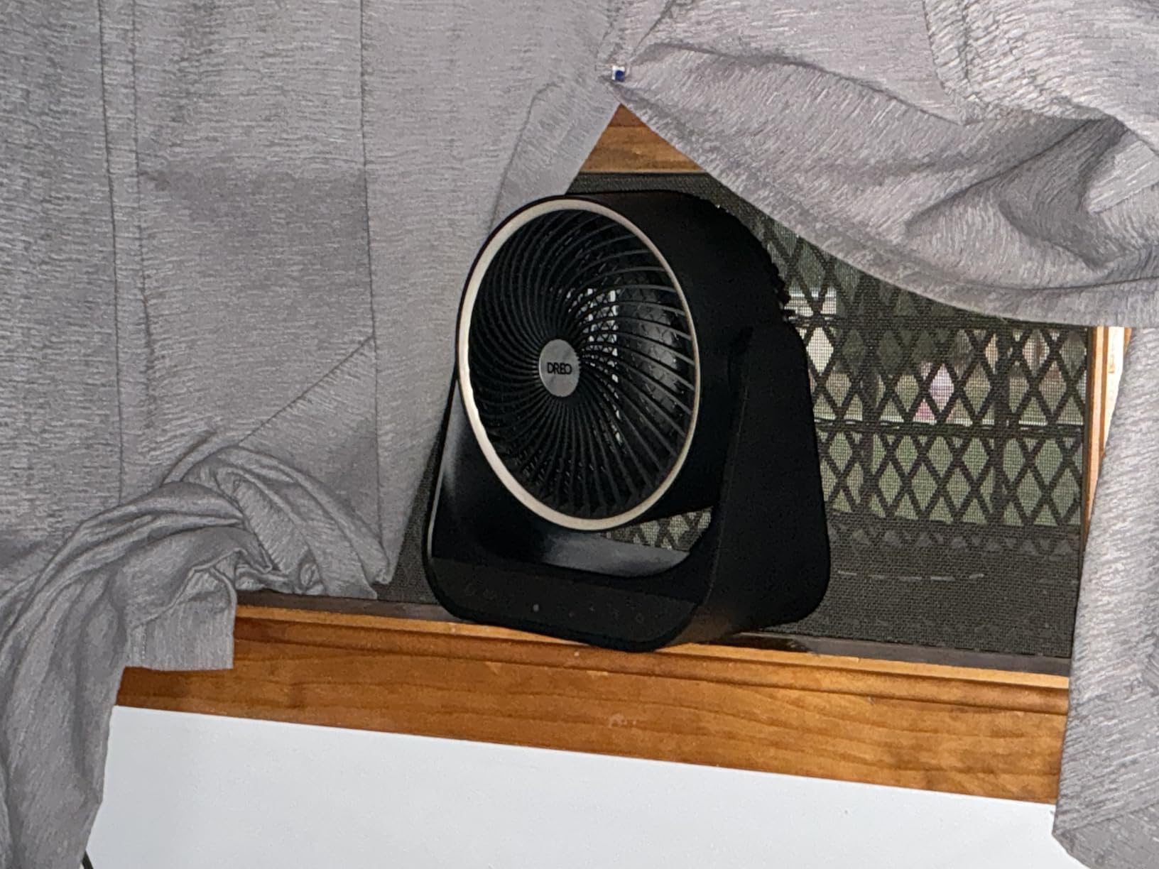 DREO Whole Room Heater, 3D Oscillating Heating Space Heaters for Indoor Use | 60° Vertical & 90° Horizontal Oscillation, 12 ft/s Long-Range Circulator, 3 Heat & 3 Fan Settings, Bedroom, Office, Black customer photo 1