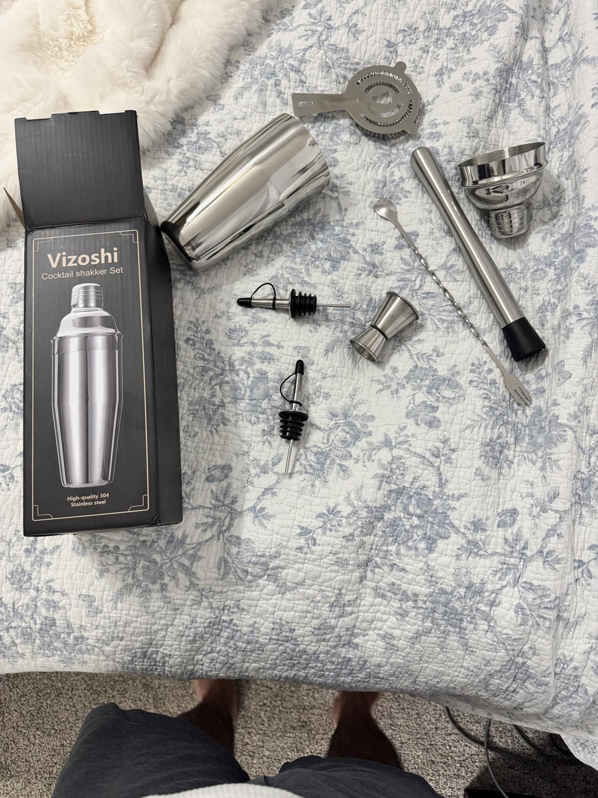Cocktail Shaker Set, 7-Piece Bartender Kit, Mixology Kit, Bar Set | Stainless Steel Cocktail Making Kit for Home Bar and Parties with Martini Shaker, Jigger, Strainer, Muddler and Pourers customer photo 2