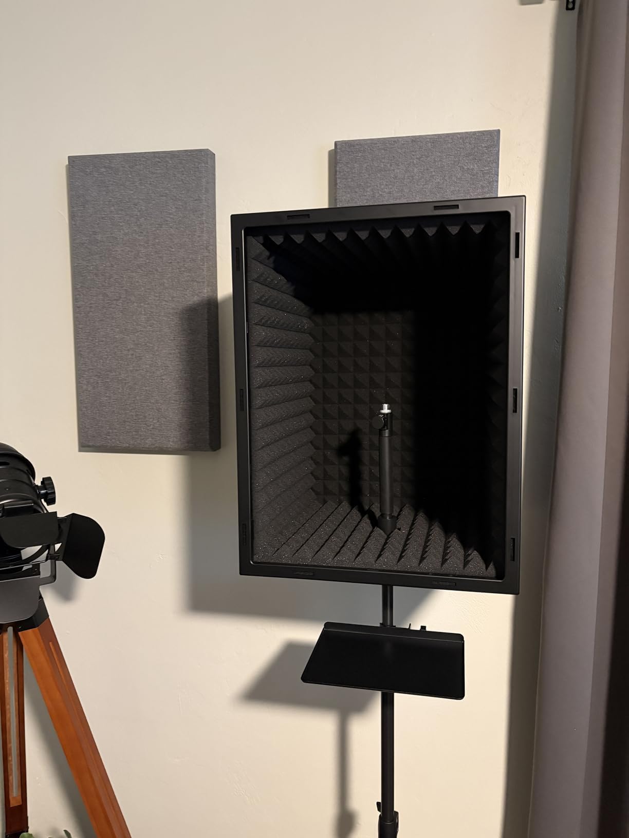 TONOR Microphone Isolation Shield, Professional Mic Shield for Studio with Tripod Stand, Adjustable Height Max 53.1 inch, Sound Proof Box for Singing, Recording Studio Equipment customer photo 1