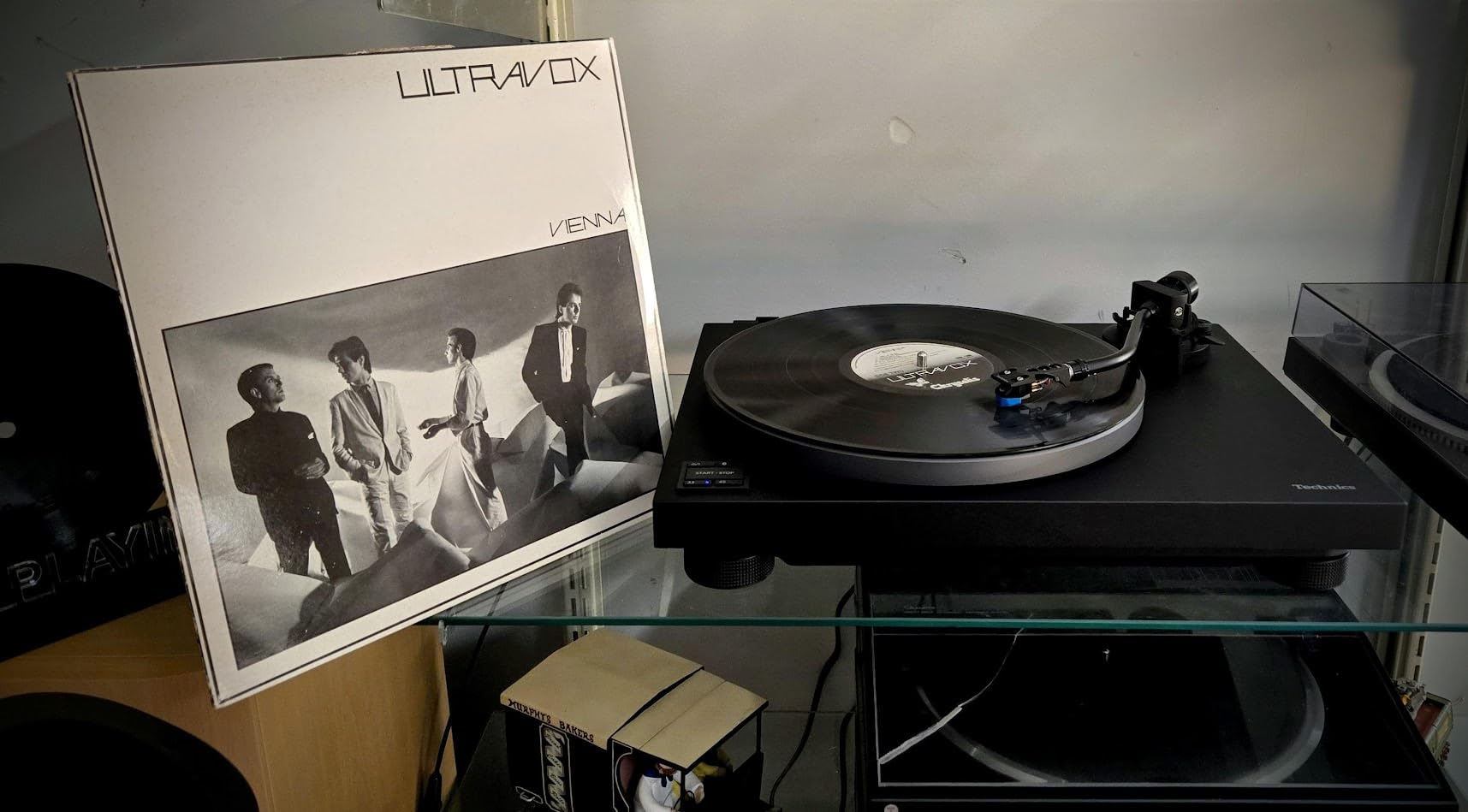 Technics Turntable, Premium Class HiFi Record Player with Coreless Direct Drive Motor and Bluetooth, Stable Playback, Audiophile-Grade Cartridge and Precision Tonearm, Dustcover Included - SL-40CBT-K customer photo 1