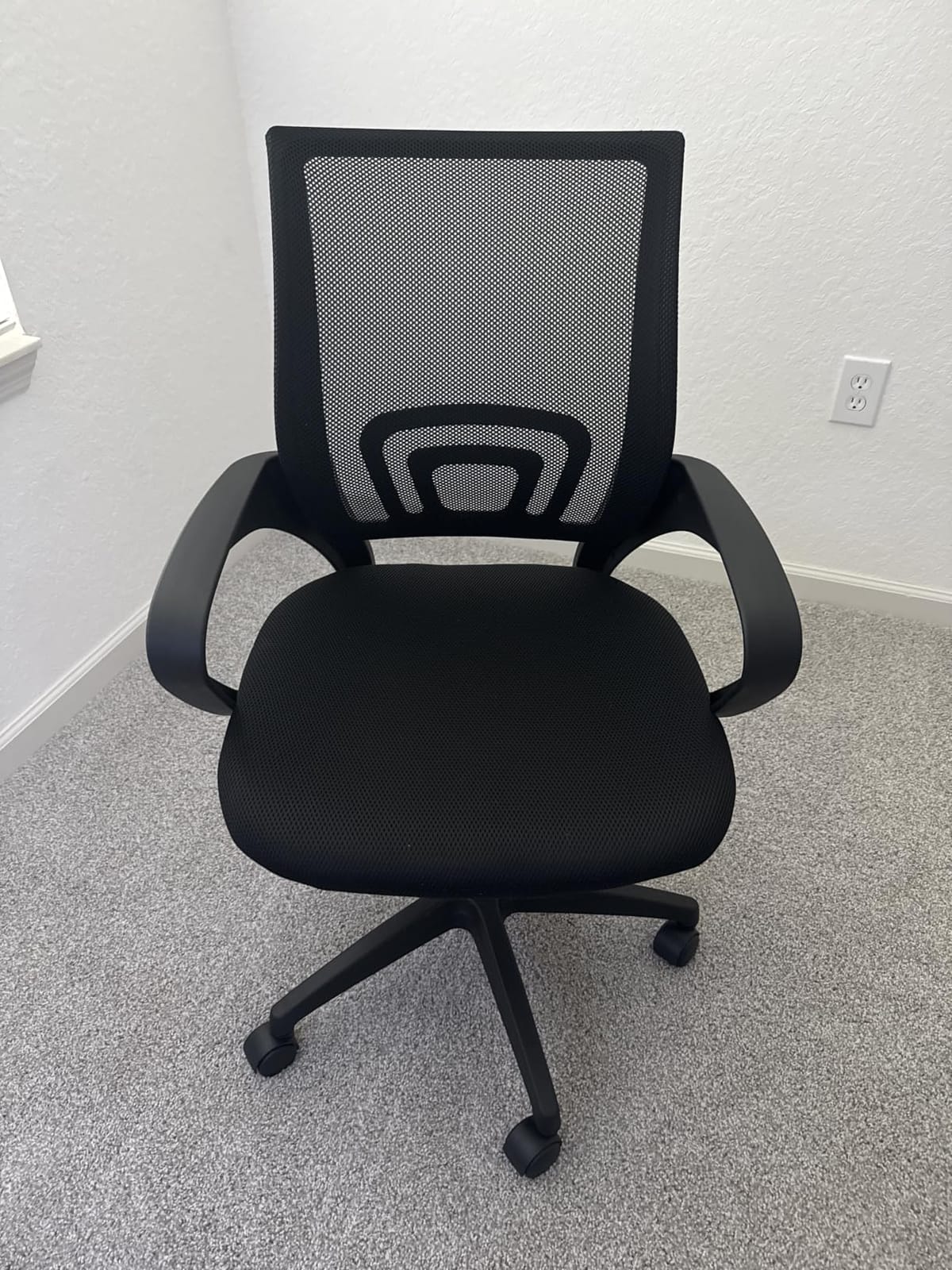 BestOffice Ergonomic Office Chair | Mid-Back Swivel Desk Chair | Dark Black | with Lumbar Support, Adjustable Height & Breathable Backrest | Sponge Seat & Rolling Wheels | for Home, Office | Pack of 1 customer photo 2