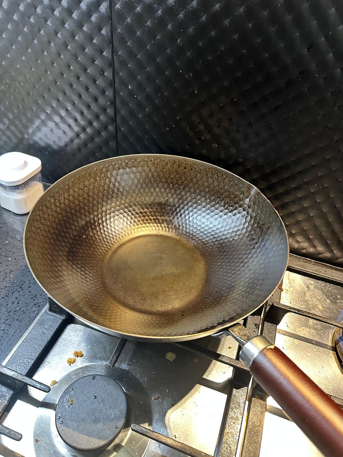 Carbon Steel Wok Pan, Tripole Nitrided Pre-Seasoned Flat Bottom Woks & Stir-Fry Pans Nonstick, Chinese Wok with Glass Lid for All Stovetops, Gift for Chef - 13.4 Inch customer photo 2