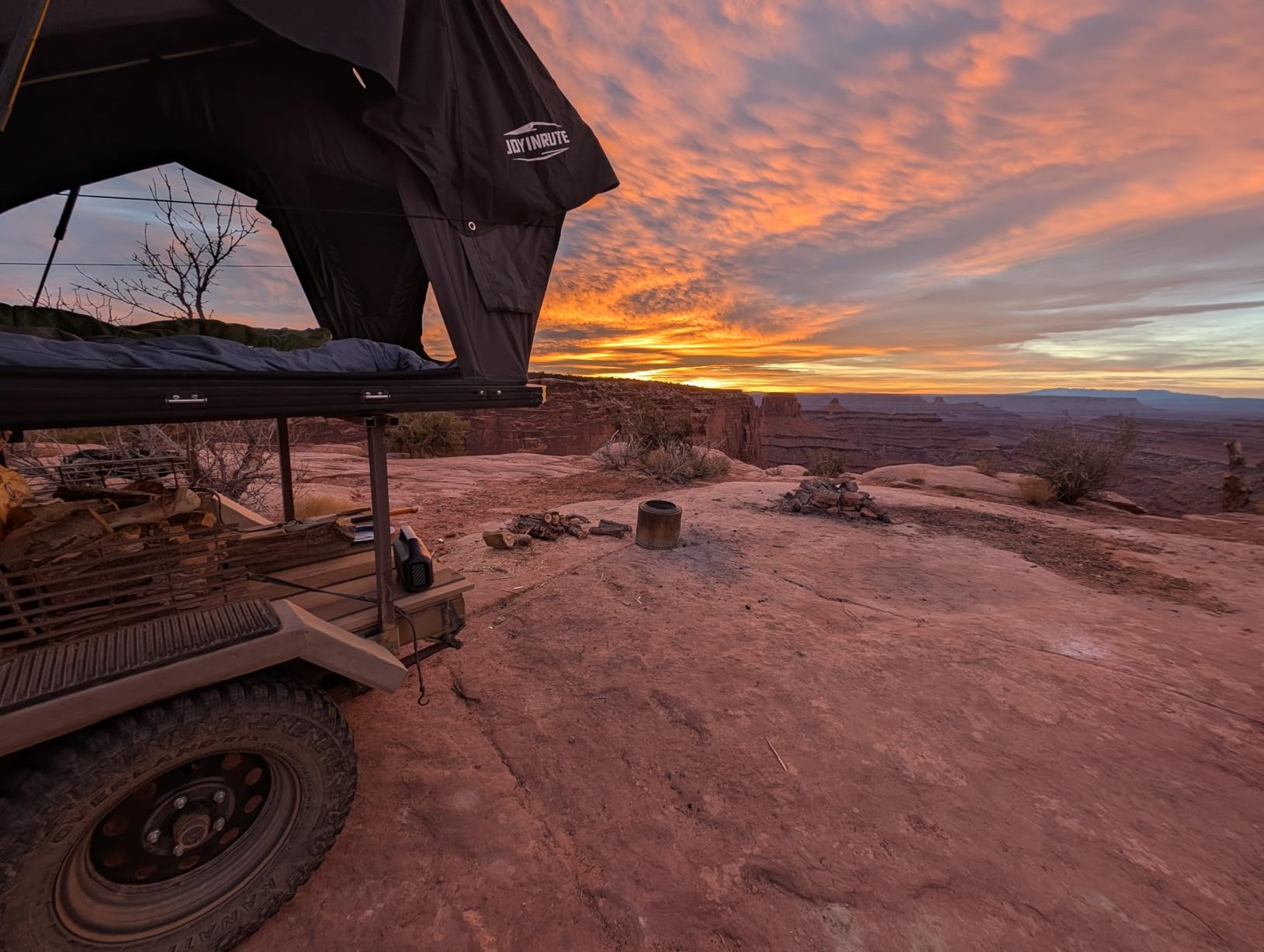 Aluminum Rooftop Tent for 4 Season Camping, Pop Up Hard Shell Roof Top Tent Hardshell for Jeep Truck SUV Car, 2-3 Person customer photo 2