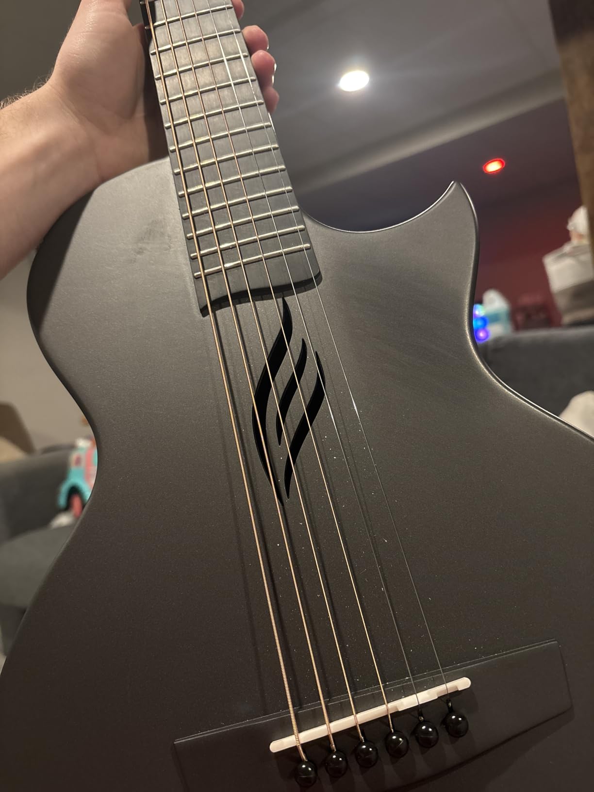 Enya NOVA GO Carbon Fiber 35-Inch Acoustic Travel Guitar, Black | Lightweight 3.7 lbs Design, Moisture-Resistant Body, Easy to Carry for Adults and Beginners, Gig Bag and Accessories Included customer photo 1