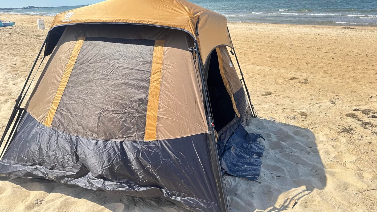 EVER ADVANCED 4 Person Blackout Camping Tent, 60s Easy Setup Instant Cabin Tent for Family, 4000mm Water-Resistant & UV Protection Light-Blocking Tent with Rainfly for Outdoor Travel, 8' x 7' x 59