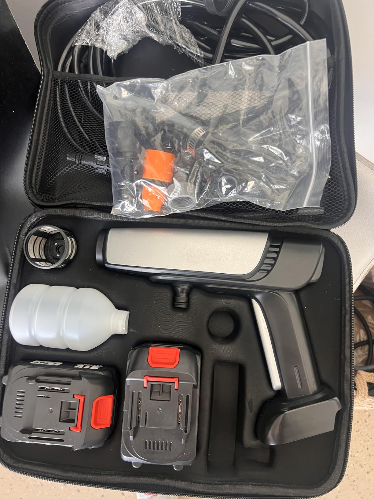 Cordless Pressure Washer Battery Powered, Portable Power Washer with 2pcs 4.5Ah 21V Battery & Charger & 6-in-1 Nozzle, 2 Power Level & On/Off Button, Handheld Pressure Washer for Car, Home, Garden Patio customer photo 2