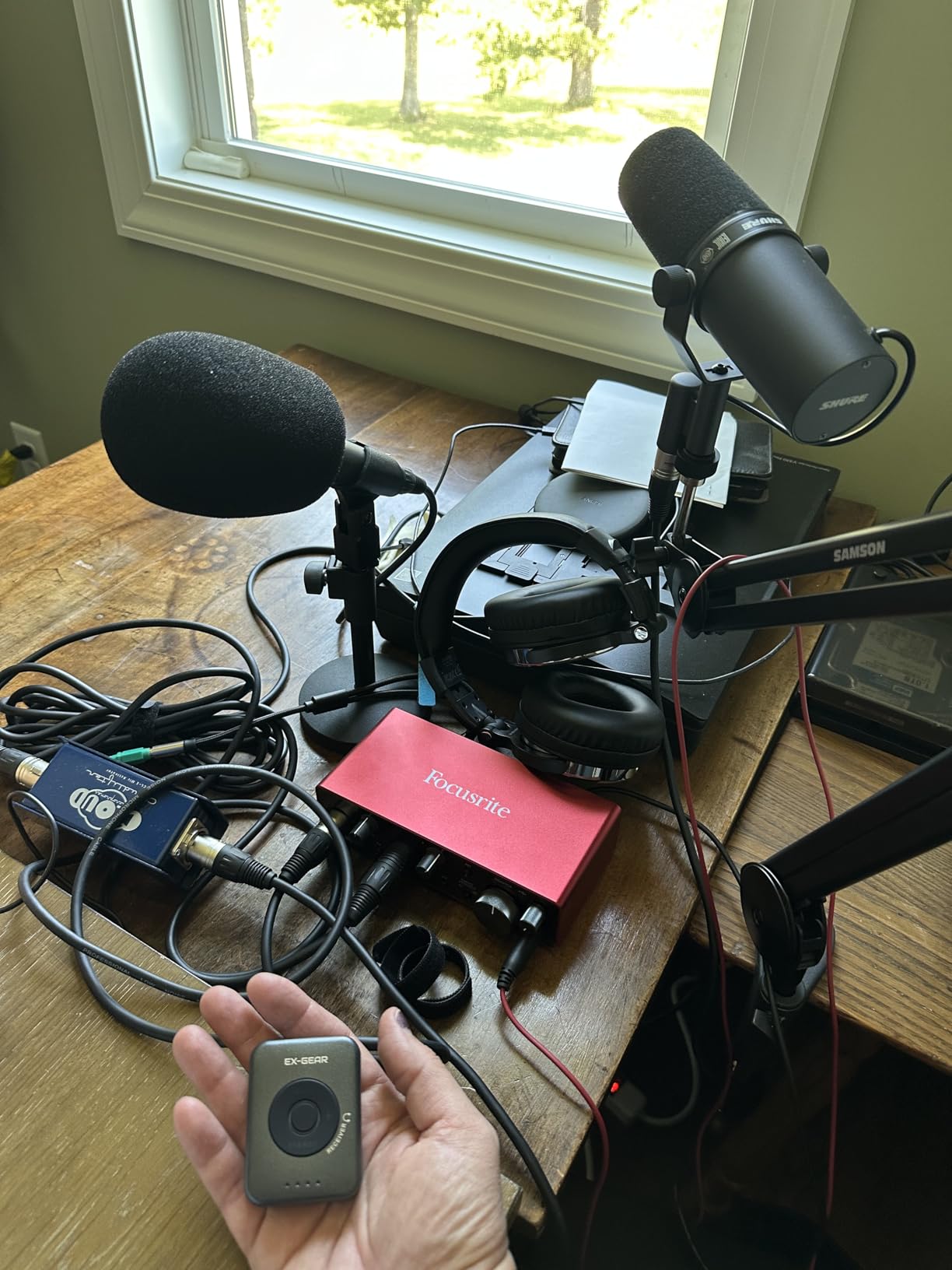 5.8GHz Wireless in Ear Monitor System, Stereo IEM System for Stage | 48kHz/24-Bit Lossless Audio, Ultra-Low Latency, Rechargeable TX/RX, One-to-Many Auto Pairing for Studio, Church, Small Gigs customer photo 1