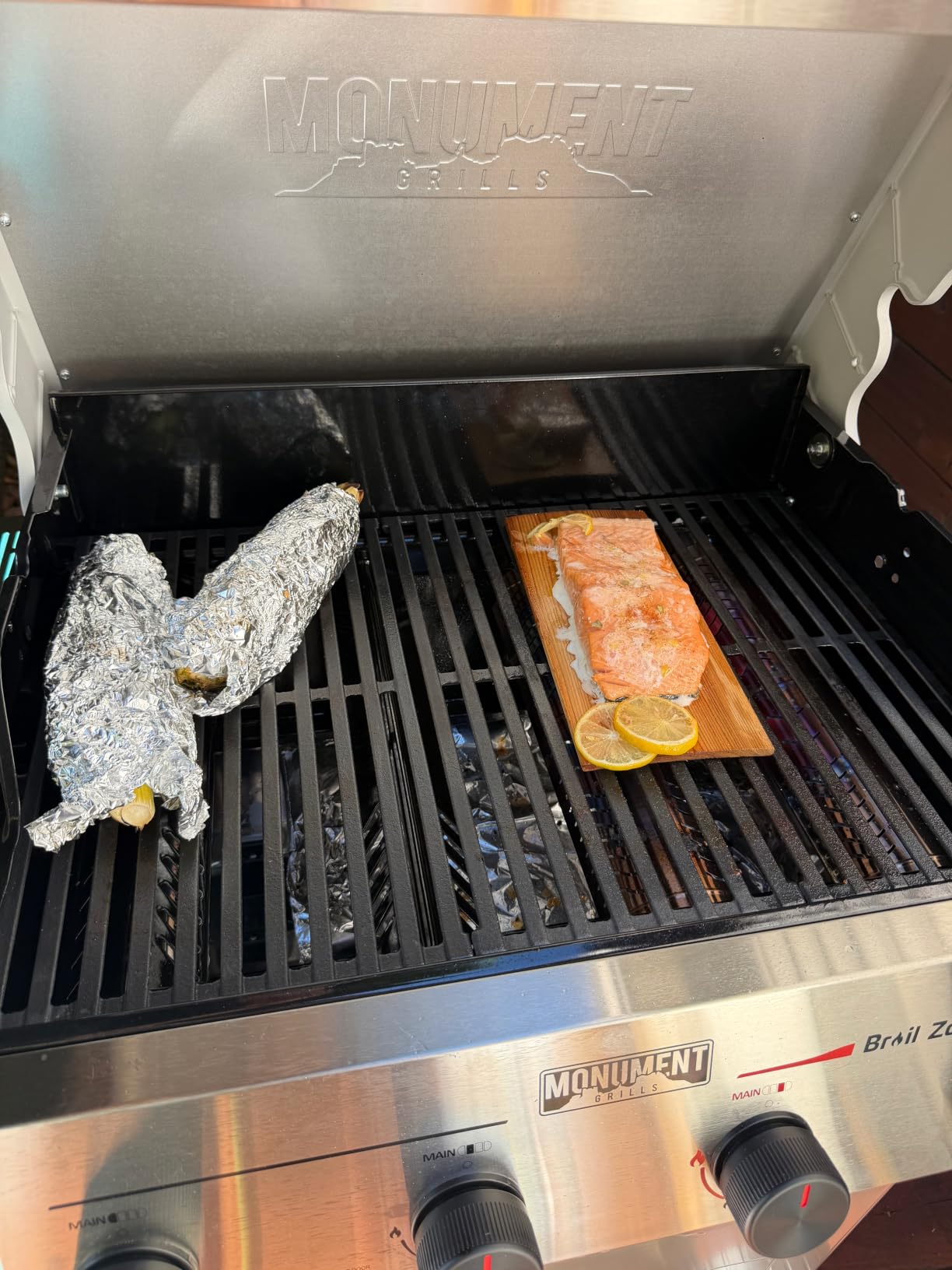 Monument Grills 4 Burner Propane Gas Grill with Advanced Broil Zone customer photo 1