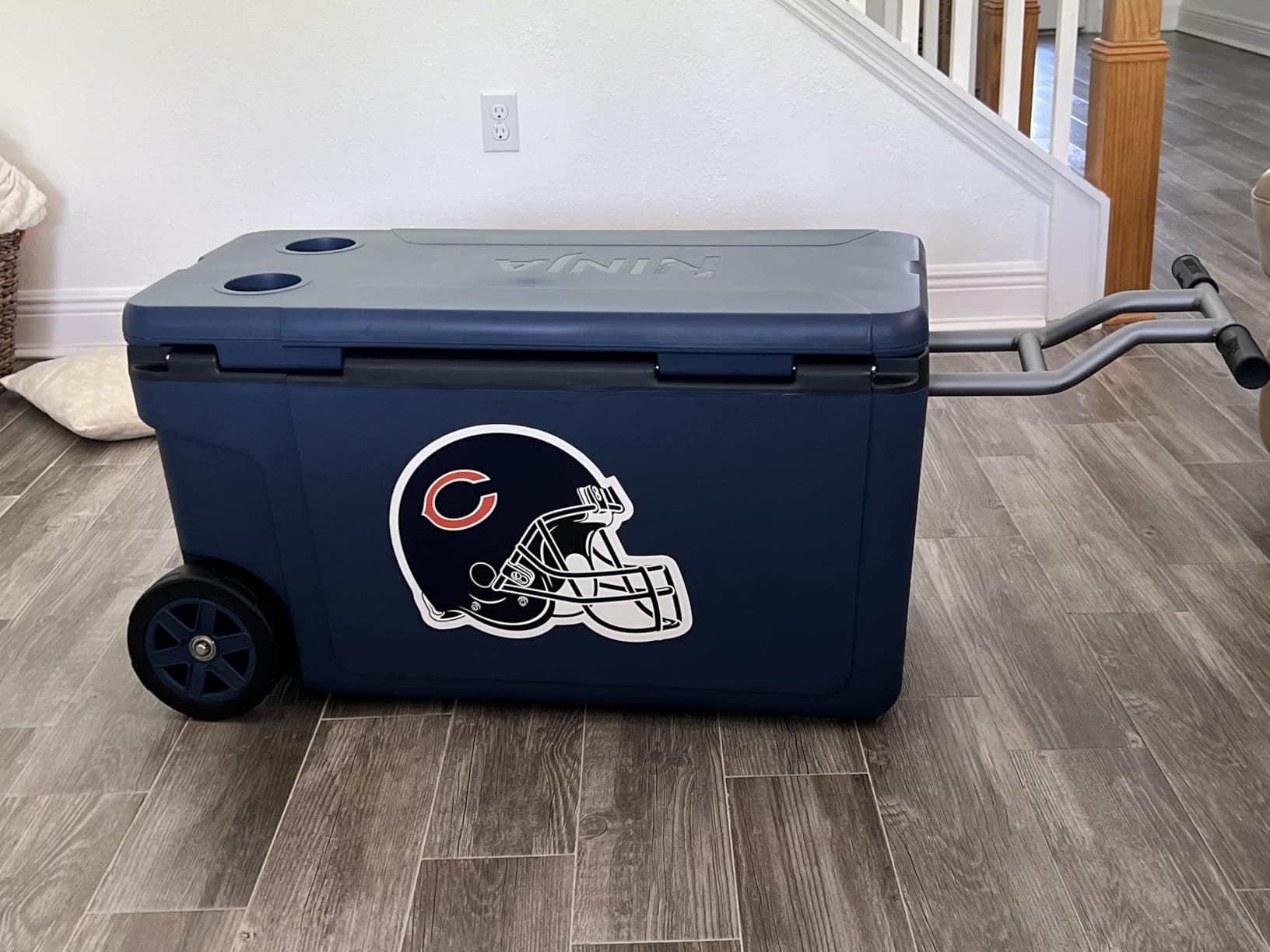 Ninja FrostVault | 65qt Wheeled Cooler with Cold Dry Zone | Integrated Fridge-Temp Dry Storage Drawer | Premium Heavy-Duty Insulated Cooler | Keeps Ice for Days | Cloud White | FB265WH customer photo 2