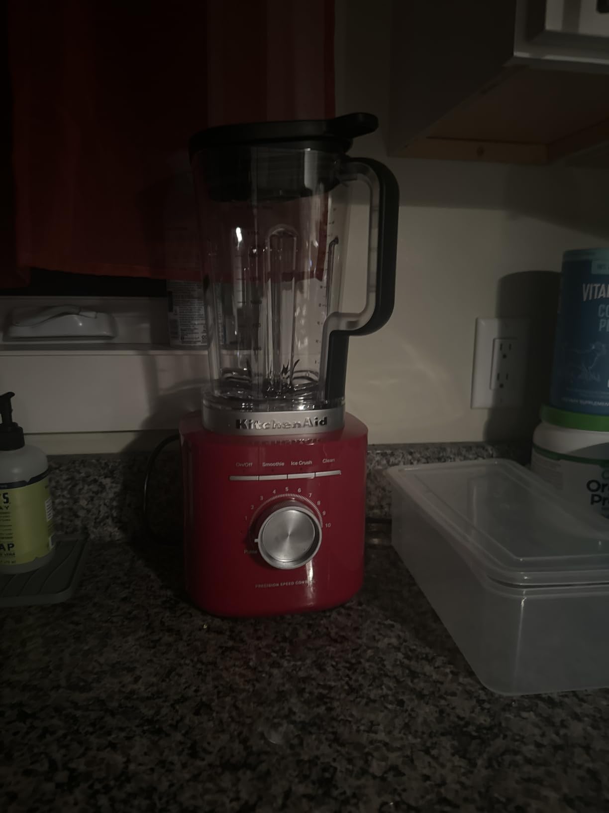 KitchenAid Pure Power Blender with 2 Blending Jars, 1700 Watt Peak Power | 68 oz Blending Jar, Includes 2 16-oz Personal Blending Jars, Precision Speed Control Knob, Smoothie cycle, Model KSB2078DG customer photo 1