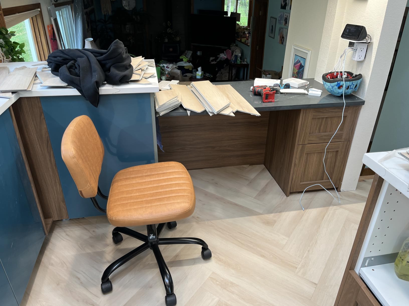 DUMOS ADHD Meditation Chair, Cross Legged Home Office Desk Chair | PU Leather Ergonomic Adjustable Height Backrest, 360° Swivel Footstool, Yoga Stool customer photo 2