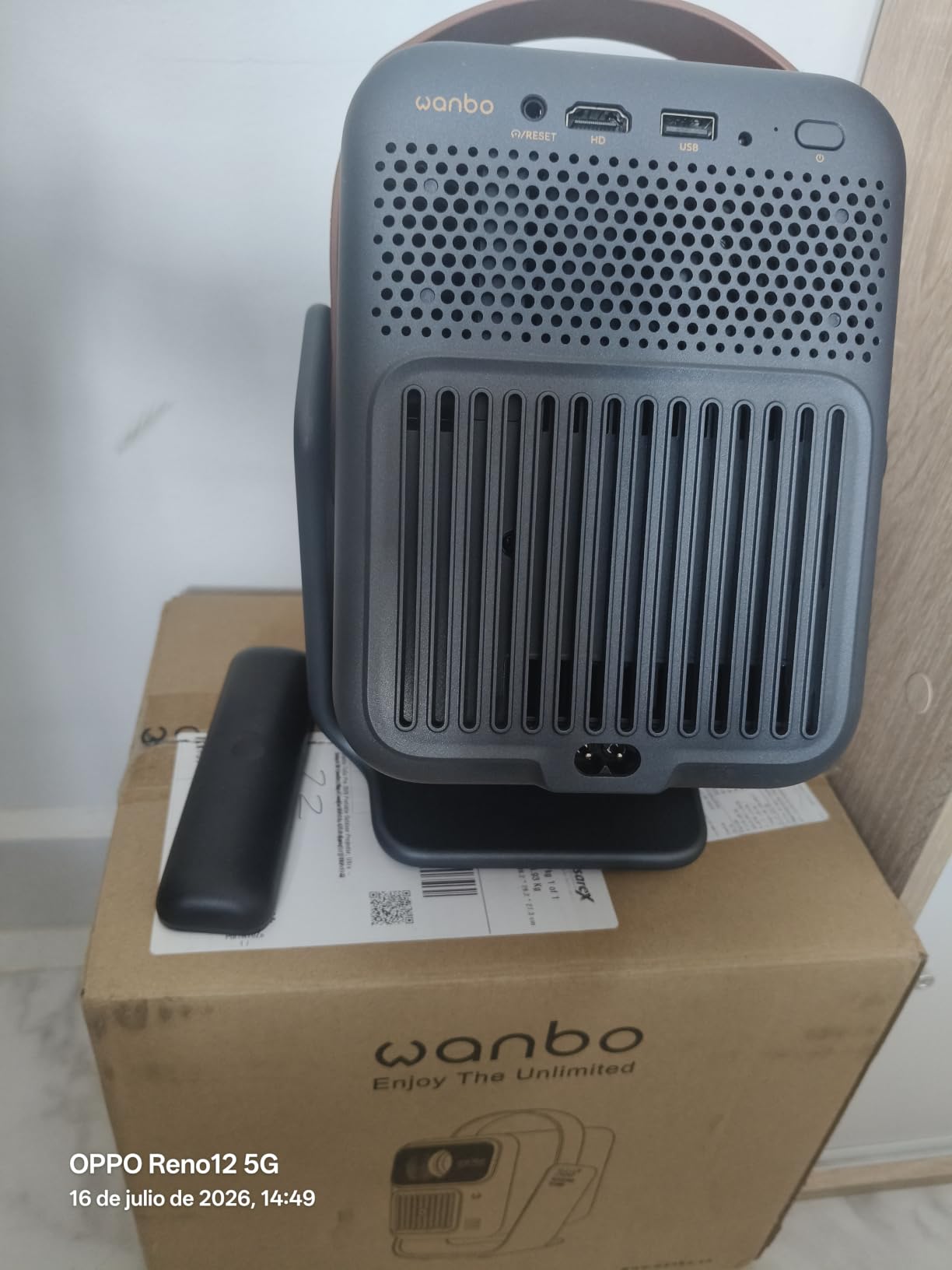 Wanbo ToGo Pro Portable Outdoor Projector, Ultra-long 3.5 hrs Battery, Google TV 14, Native 1080P Smart Projector, 32GB, Fully-Sealed Optical Engine, Real-Time Focus, for Camping & Indoor & Home customer photo 1