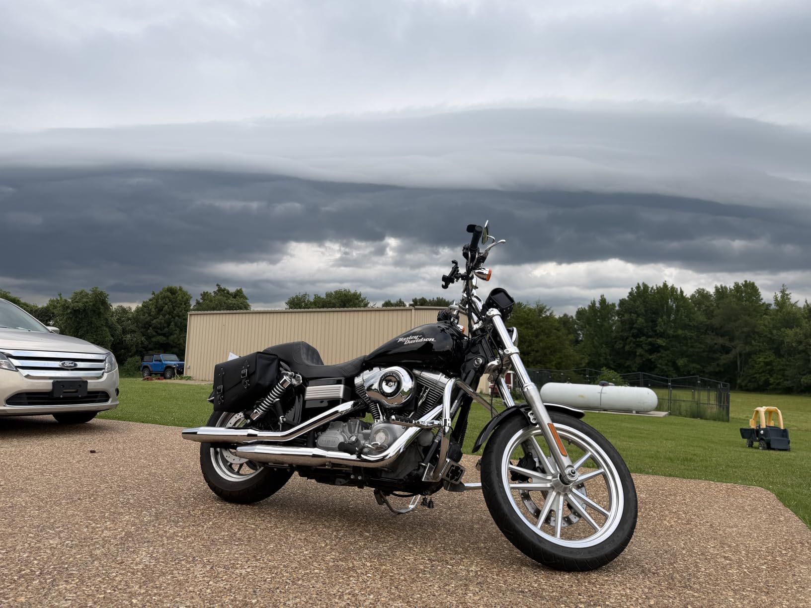 KEMIMOTO Motorcycle Saddlebags PU Leather Side Bags | Compatible with Sportster 883 1200 Softail Low Rider S Cruiser Dyna V-star Shadow Vulcan Rebel (20L) customer photo 2
