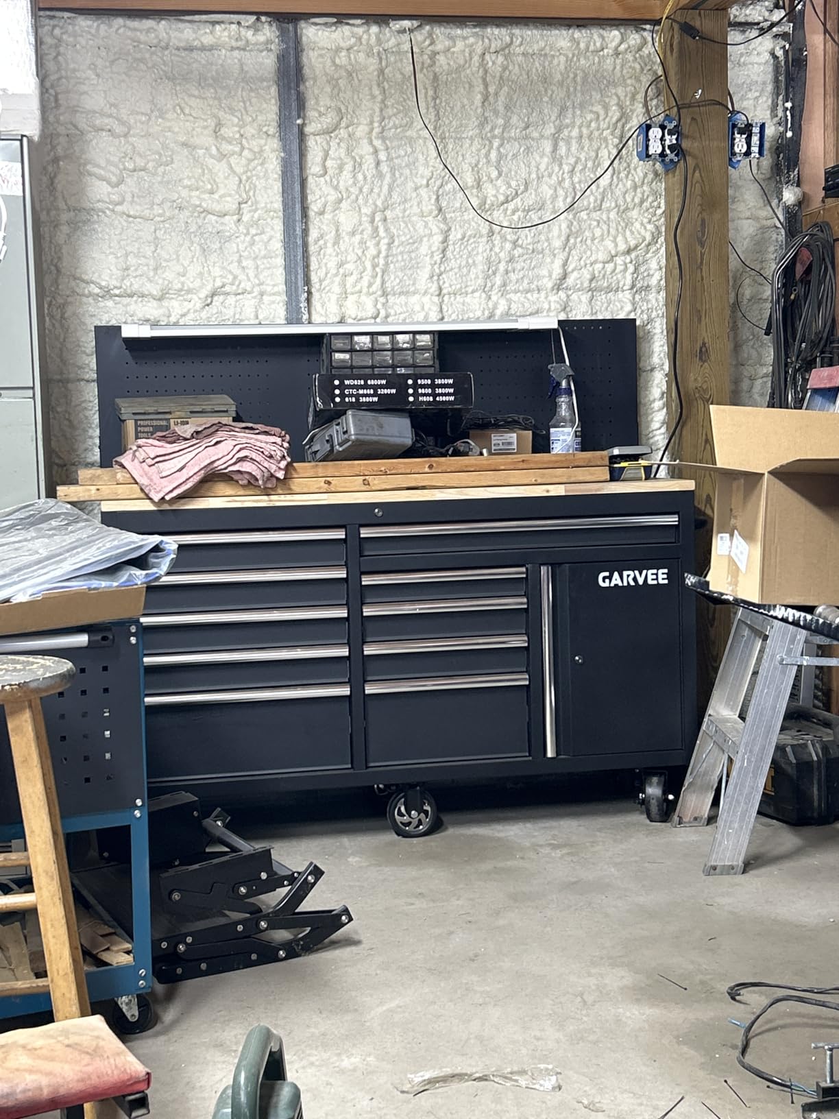 Garvee 60 in Rolling Tool Chest, 10 Drawers Mobile Garage Tool Cabinet, 1750 LBS Load Workbench with Pegboard & Charging Station customer photo 1