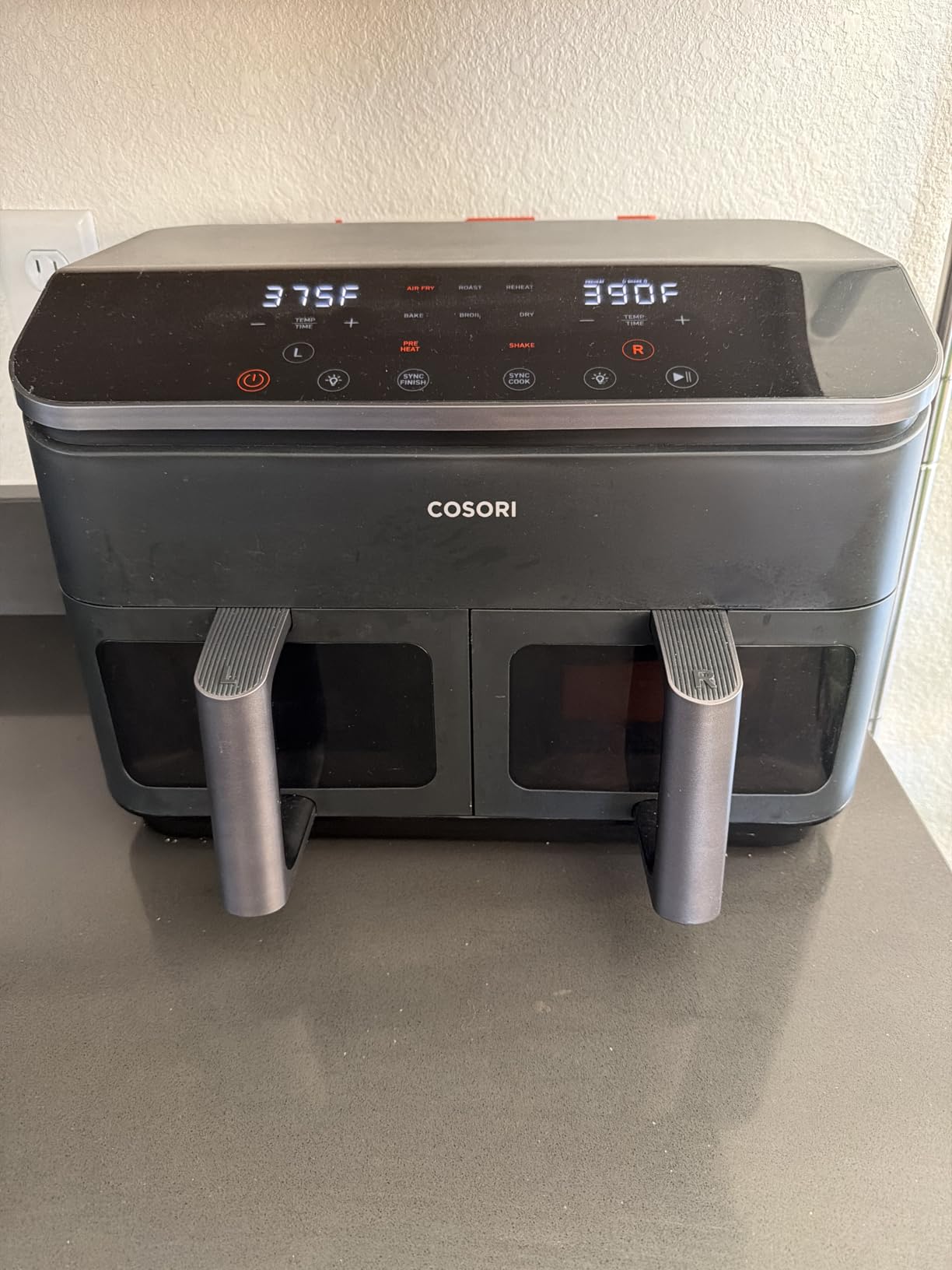 Cosori TWINFRY 9 QT Double Air Fryer, Removable Divider, PFAS-Free Ceramic | Dual 4.5Qt & Full 9Qt, Two Ways to Cook, 6-in-1, Independent Cooking, Match&Sync, Dishwasher-Safe, Countertop Friendly customer photo 1