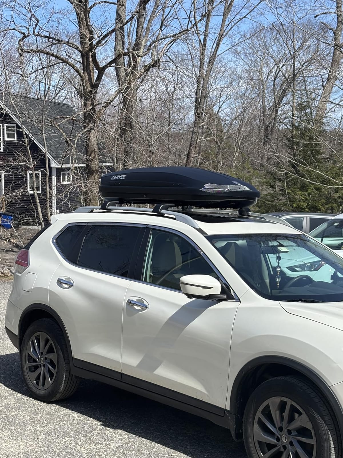GarveeTech Rooftop Cargo Box Carrier, Dual-Side Opening Roof Mount Travel Luggage Storage customer photo 1