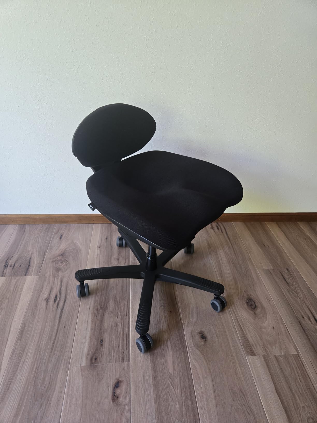 Vari Balance Stool for Standing Desk - Ergonomic Active Sitting for Home Office - Adjustable Height 22
