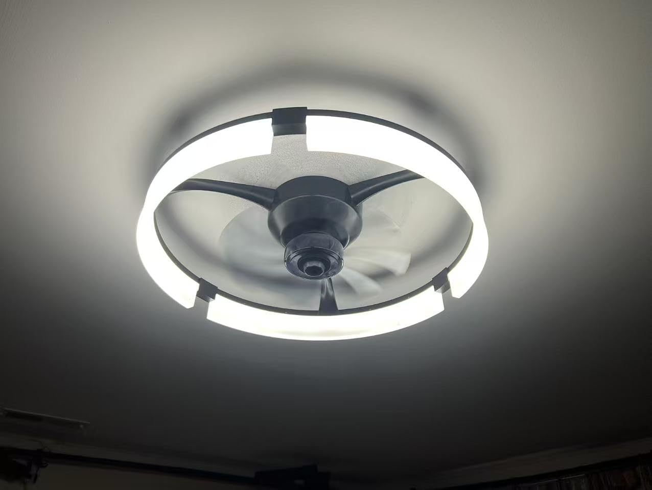 PACOVY 20'' Ceiling Fan with Lights, Flush Fandelier, Remote/APP Control | 3200LM LED Brightness, 6-Speed Fan, 3000K-6500K Dimmable Light, Quiet Copper Motor, Easy to Install, for Bedroom Living Room customer photo 2