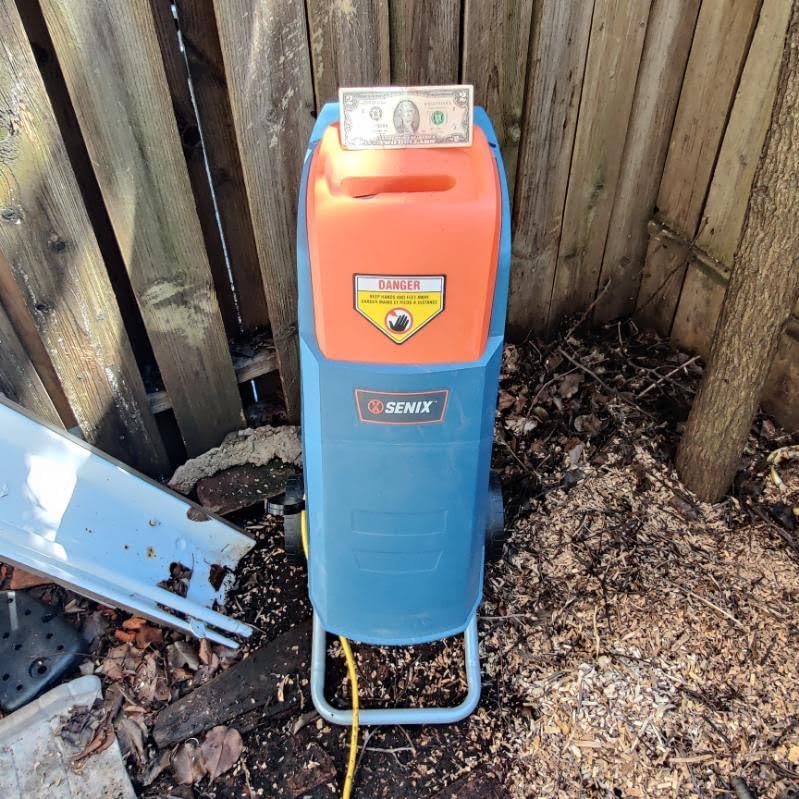SENIX Wood Chipper, 15-Amp Eletrice Shredder, Cord Mulchers - 22:1 Reduction, 4000RPM, 1.6 Inch Cutting Diameter, with 11-Gallon Collection Bag customer photo 1