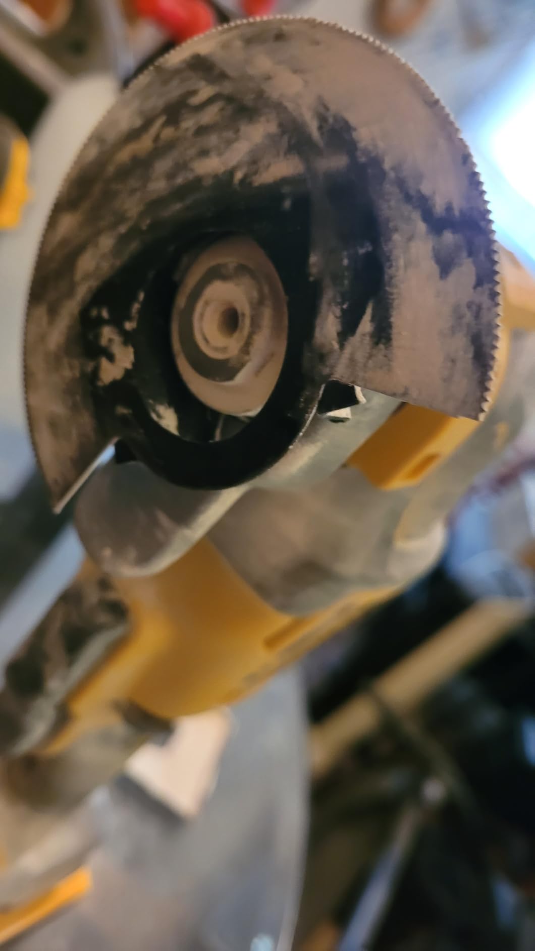 DEWALT 20V MAX 7-Tool Combo Kit, Includes Cordless Drill, Impact Driver, Reciprocating Saw, Circular Saw, Oscillating Tool, Random Orbital Sander, Jigsaw, 5Ah Battery and Charger (DCK751P1) customer photo 2