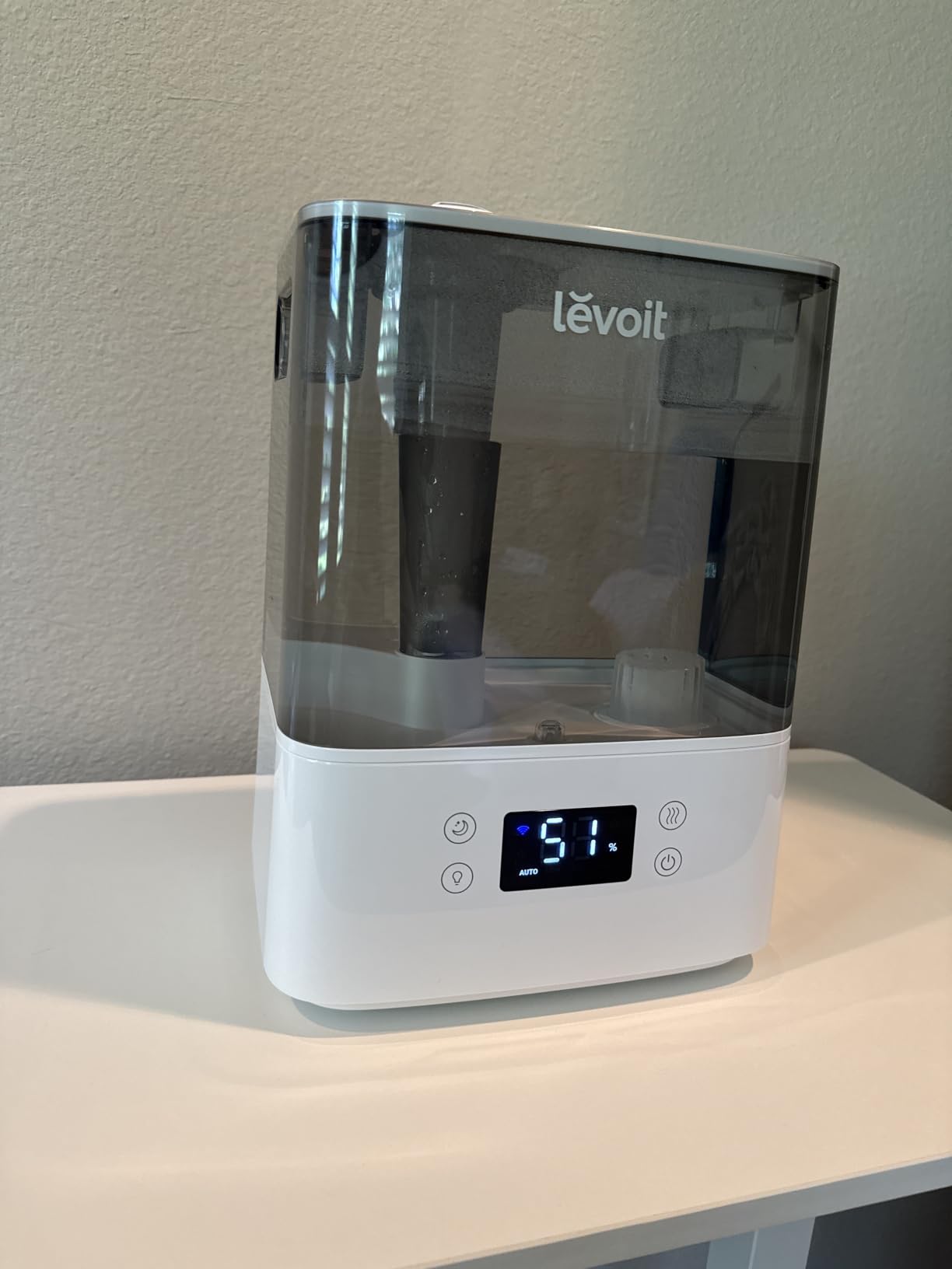 Levoit Humidifiers for Bedroom Large Room, 6.2L Tank, Smart App, Quiet 26dB | Top Fill Cool Mist Humidifier for Baby & Plants, Easy to Clean, 62H Runtime, Essential Oil, Precise Humidity Control customer photo 1