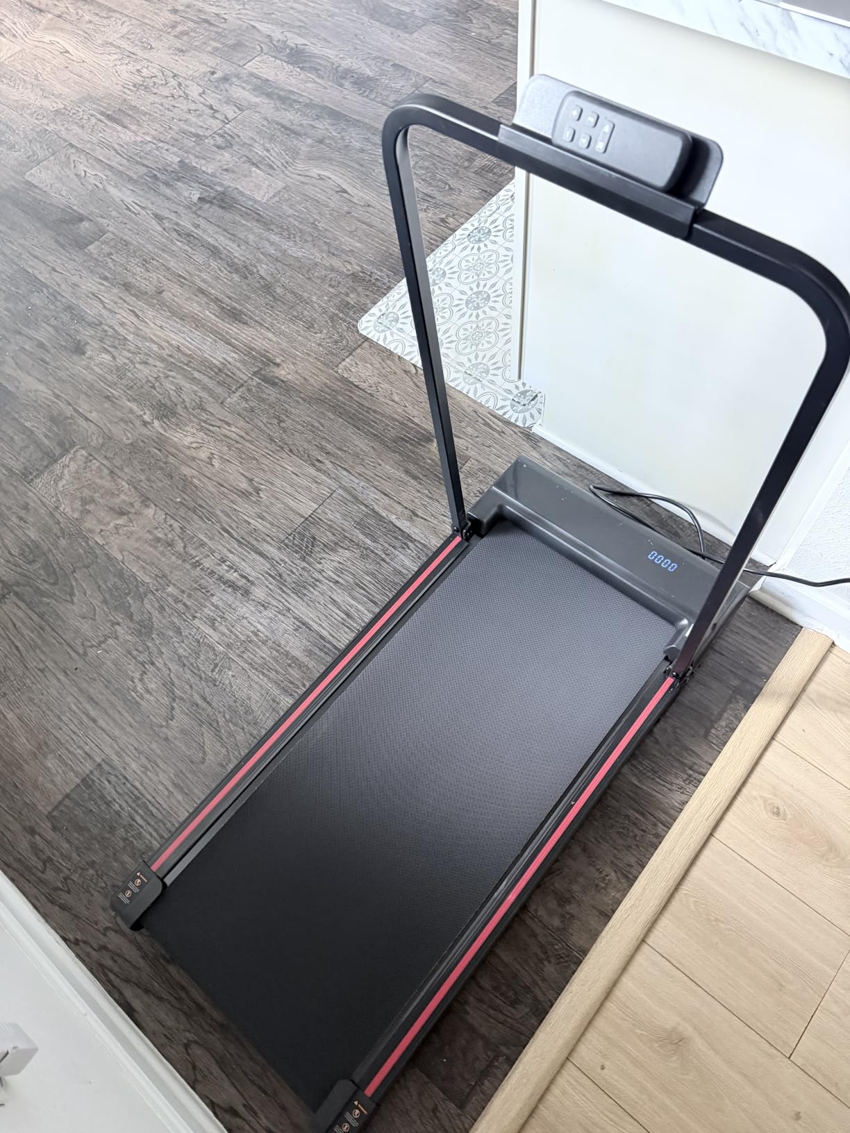 Walking Pad Treadmill for Home - Foldable Treadmills with Handle Bar Mini Portable Walk Pads Under Desk Small Spaces Compact Folding Electric Treadmills Office Walking and Running Machine Terluxra customer photo 1