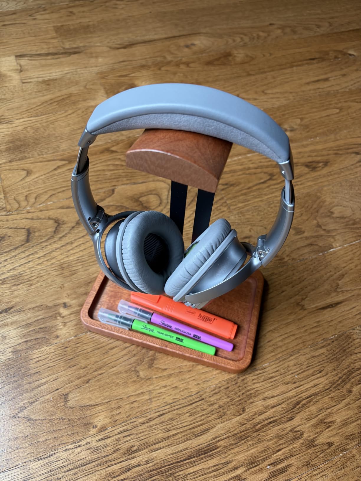 LOXP Wooden Headphone Holder, Solid Stand with Non-Slip and Storage Base | Anti-Rust Gravity Arm, Hardwood Earphone Hanger for Desk, Universal Fit for Gaming Headsets, Studio Headphones customer photo 2