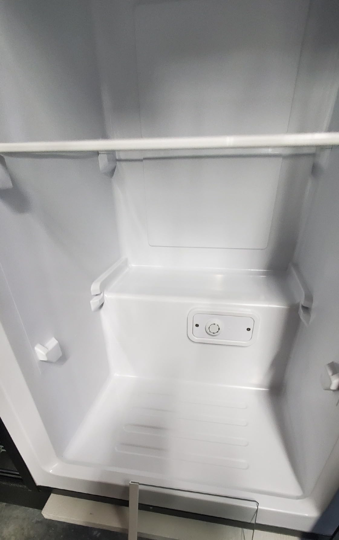 Kismile Upright Freezer, 3.0 Cu.ft Small Mini Freezer, Black | Reversible Single Door, Removable Shelves, Adjustable Thermostat customer photo 2