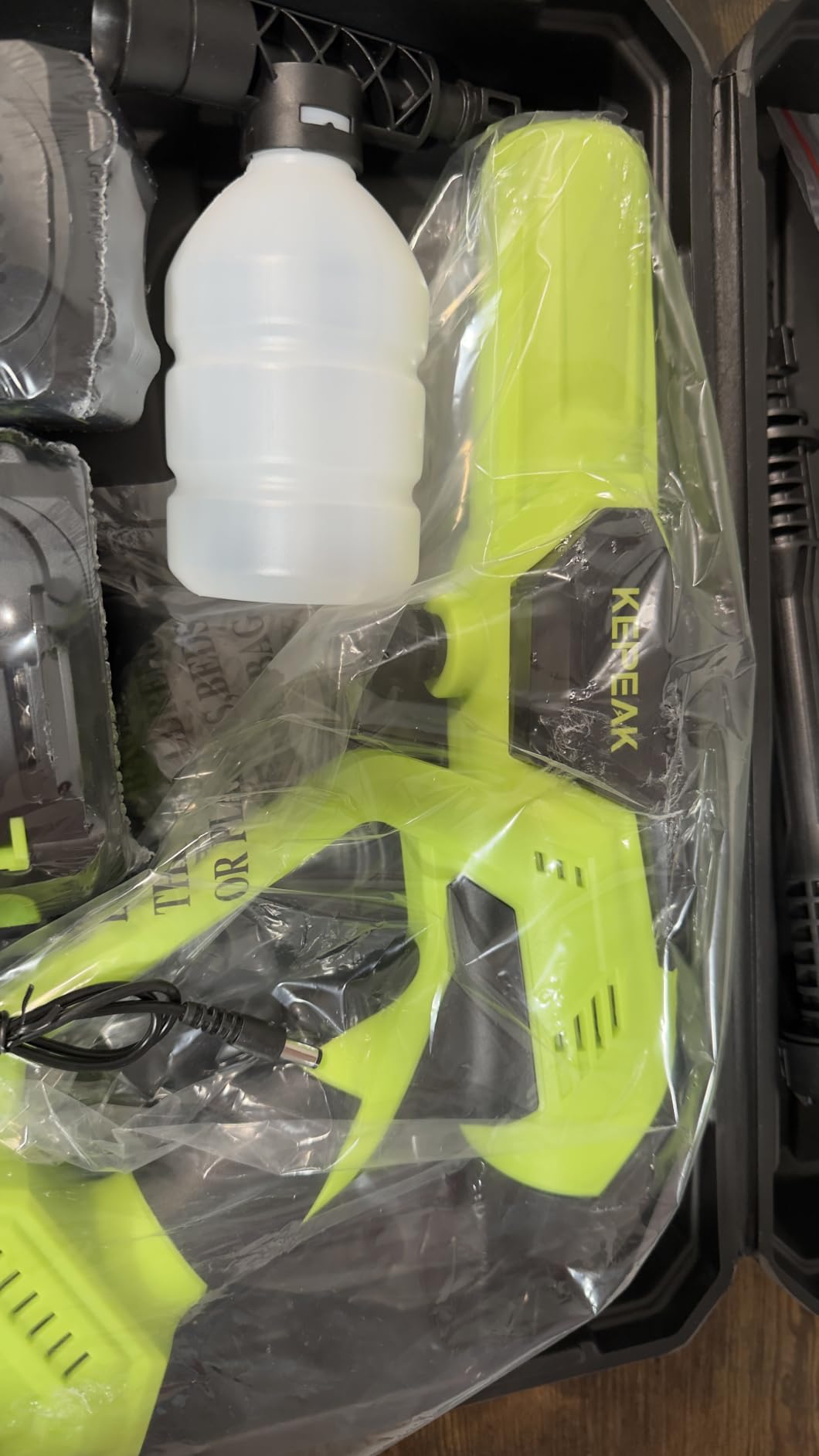 Cordless Portable Washer, 1450 PSI Battery Operated Washer with 6-in-1 Nozzle, 2pcs 4.0Ah Battery customer photo 2