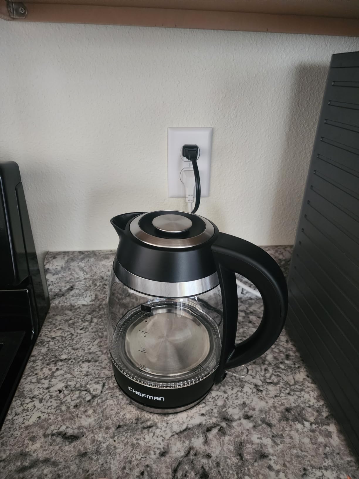 Chefman Electric Kettle 1500W, 1.8L Hot Water Boiler, Removable Lid for Easy Cleaning, LED Indicators, Auto Shutoff & Boil-Dry Protection, Borosilicate Glass Electric Tea Kettle - Stainless Steel customer photo 2