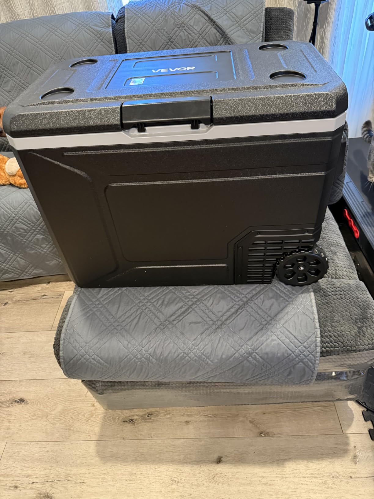 VEVOR 12 Volt Refrigerator, 48 Quart (45L) Fast Cooling Car Fridge, Portable Freezer with App Control (-4℉~68℉), 12/24v DC & 110-240v AC for Travel, Truck, Camping and Home Use, Black customer photo 1