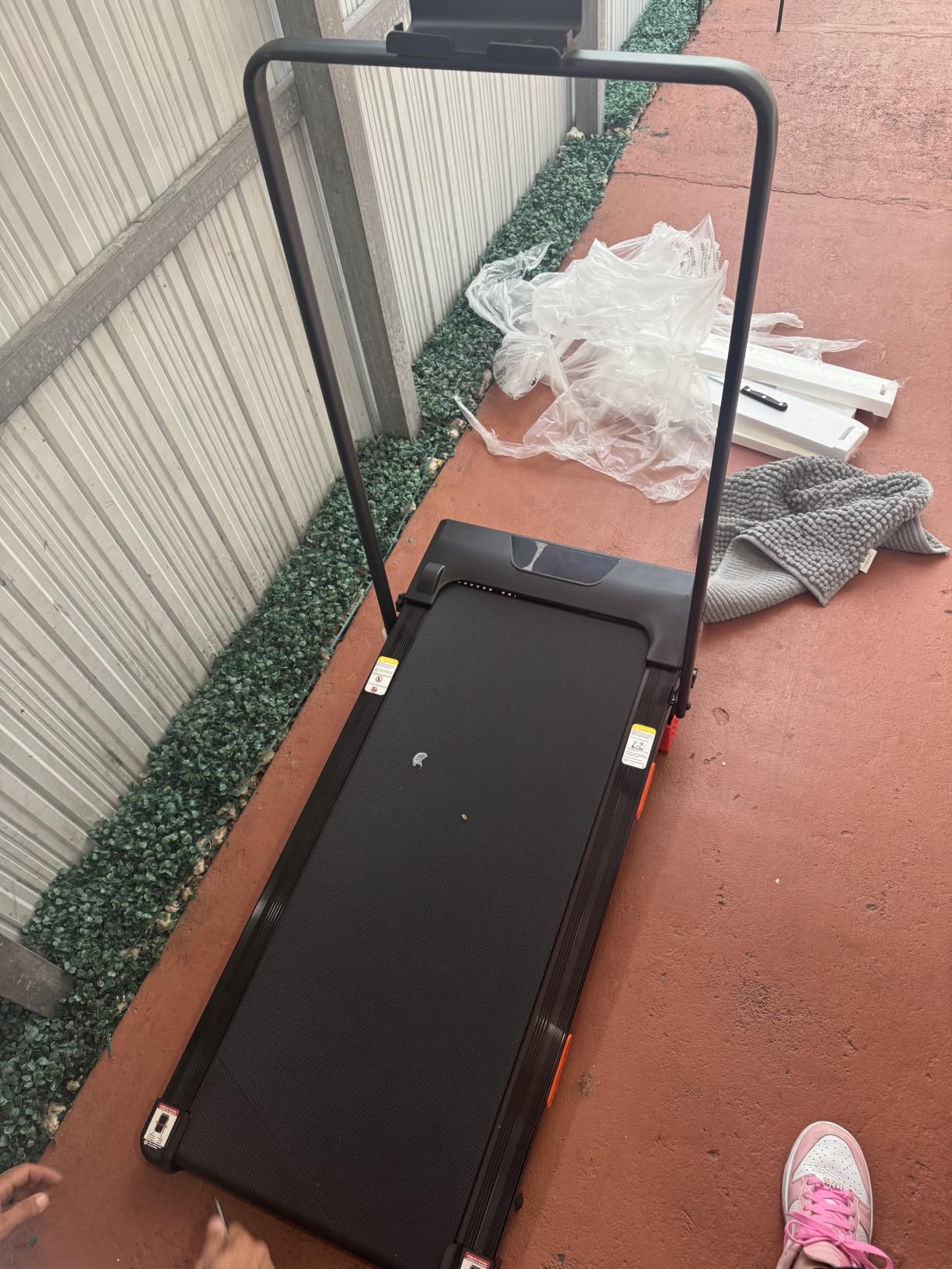 LONTEK Walking Pad with 15% Incline, Under Desk Treadmills for Home | Foldable, Compact, Portable, 2.5HP Brushless, Home Office, 300Lbs Capacity, Remote Control, LED Display customer photo 2