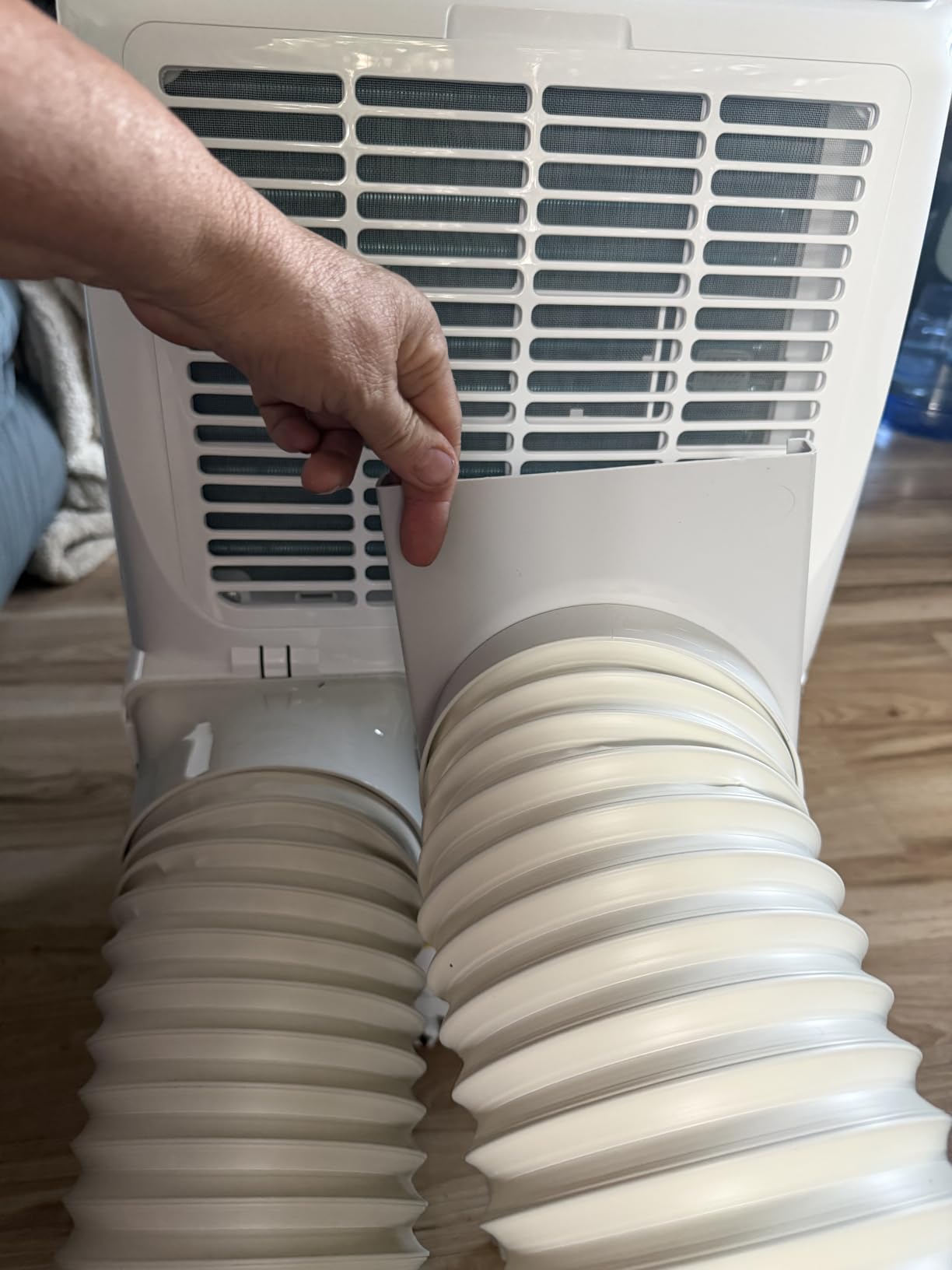 16,000 BTU Inverter Dual Hose Portable Air Conditioner for Rooms | 40 dB Operation and WiFi, App and Voice Control Support customer photo 1