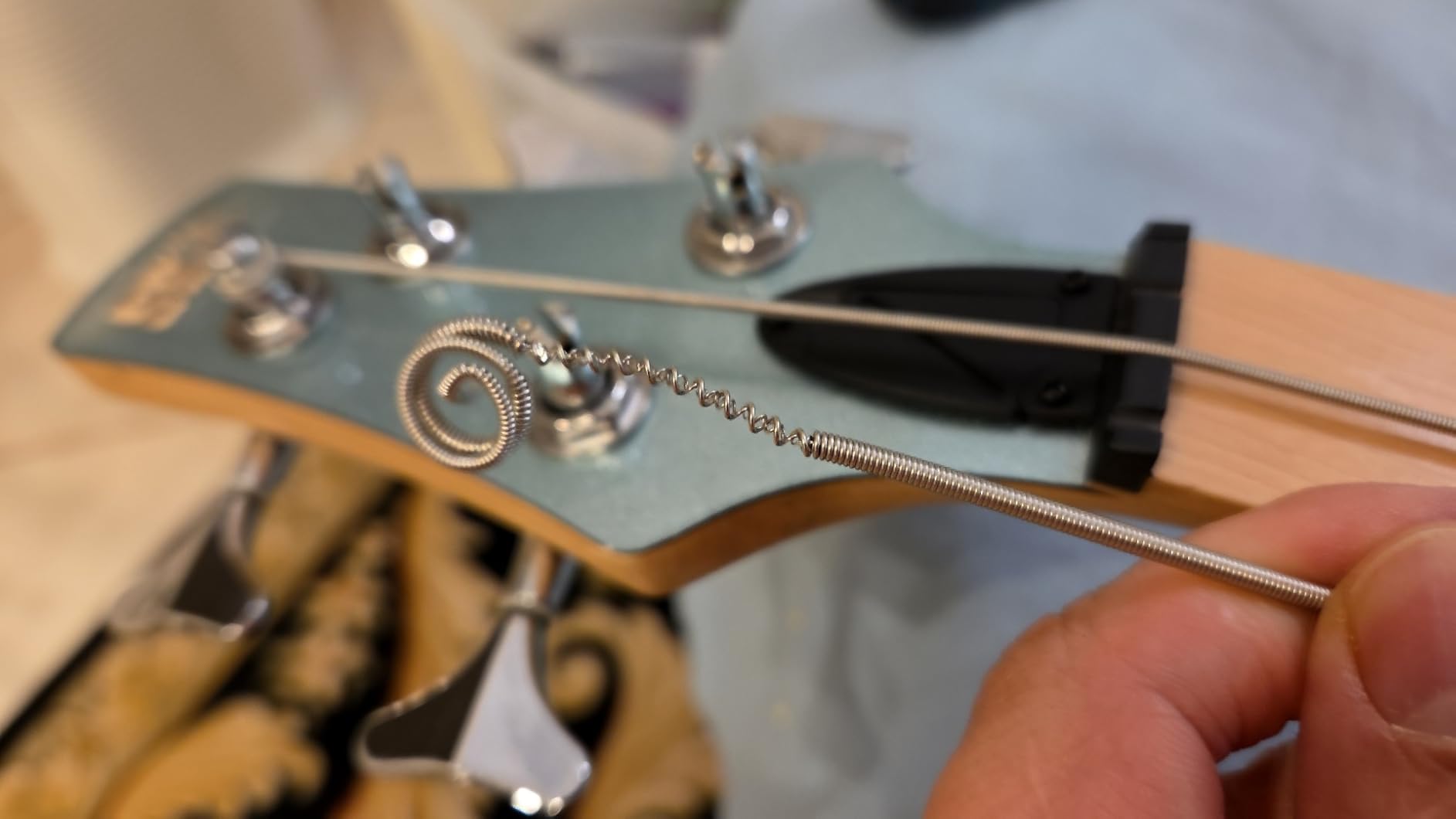 Ernie Ball Super Slinky Nickel Wound Bass Guitar Strings, 45-100 Gauge (P02834) customer photo 2