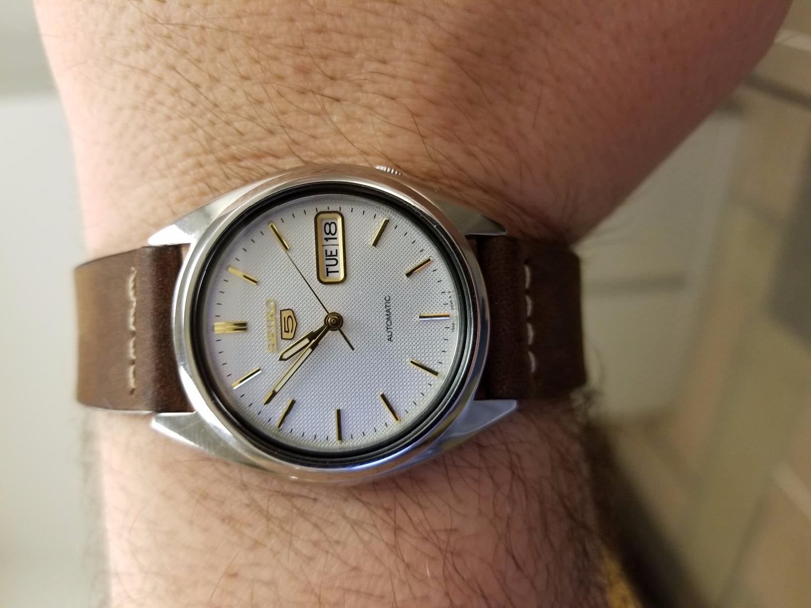 Seiko Men's SNXG47 Seiko 5 Automatic White Dial Stainless Steel Watch customer photo 1