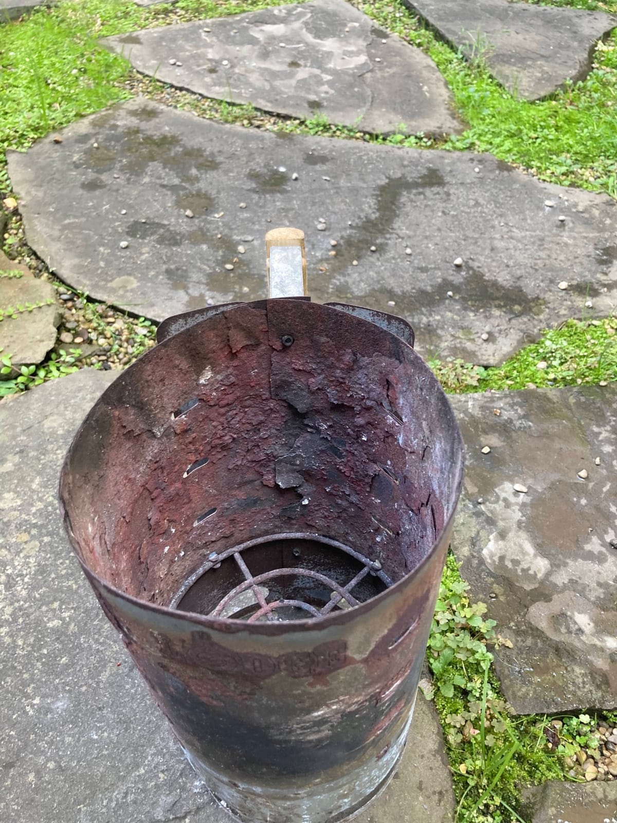 Lodge Steel Chimney Charcoal Starter with Wood Handle | Galvanized Steel Chimney Gets Coals Hot in 10 Minutes, Wood Handle Shields Hand from Heat, Paper & Match Start customer photo 1