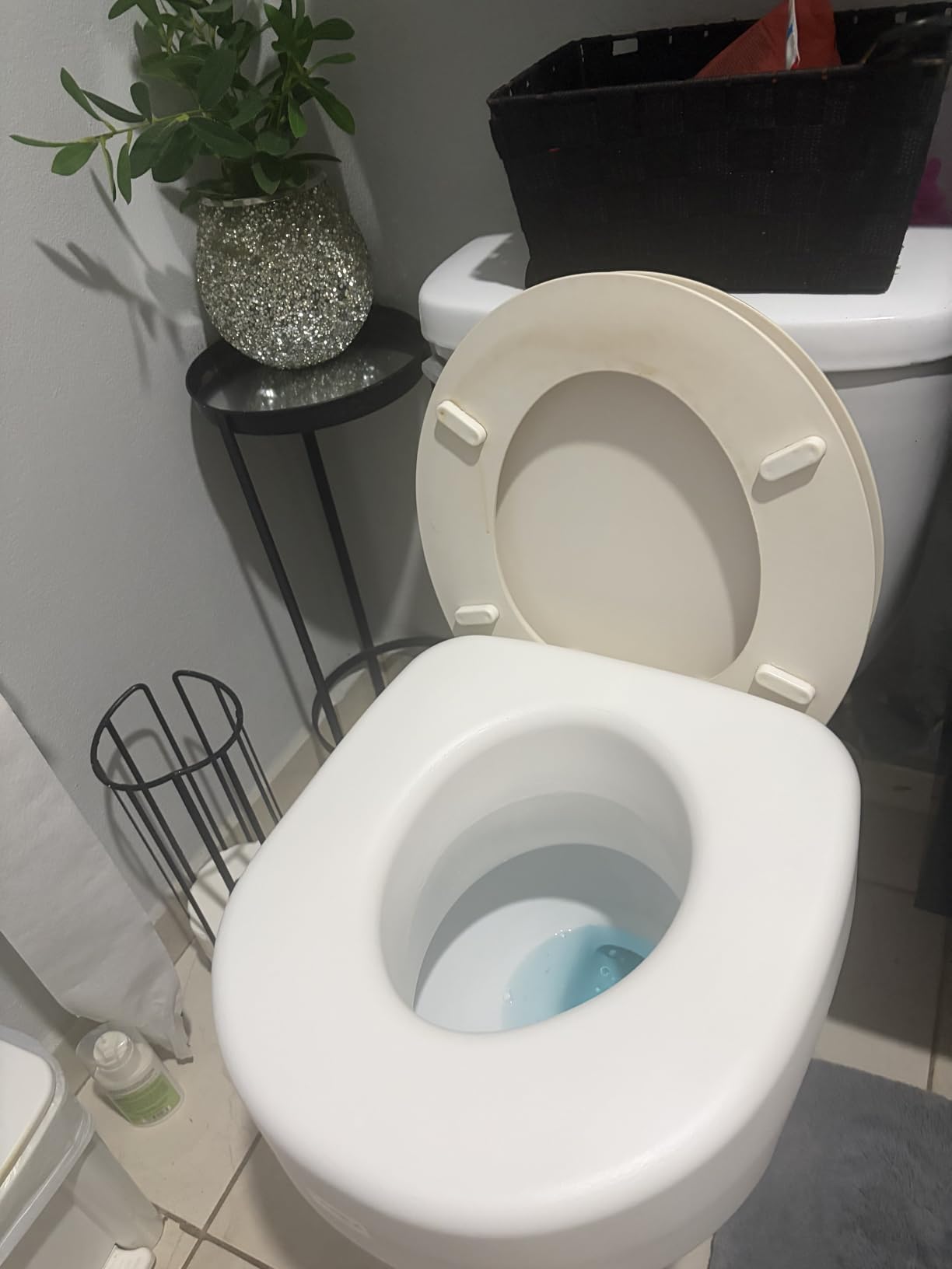 Carex Toilet Seat Riser, Adds 5 Inches of Height, Elevated and Raised Toilet Seat with 300 lbs Capacity, Standard Riser for Elderly and Handicap, Universal, Slip-Resistant, White customer photo 2