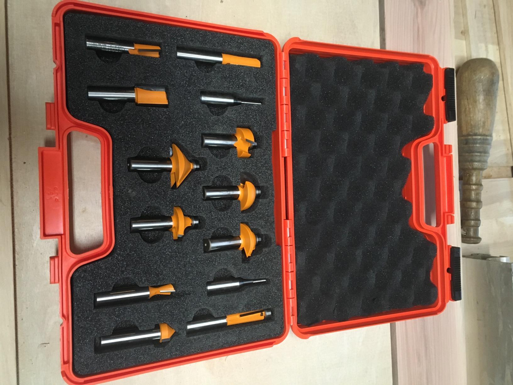 CMT Orange Tool 800.505.11 13-Piece Router BIT Set customer photo 1