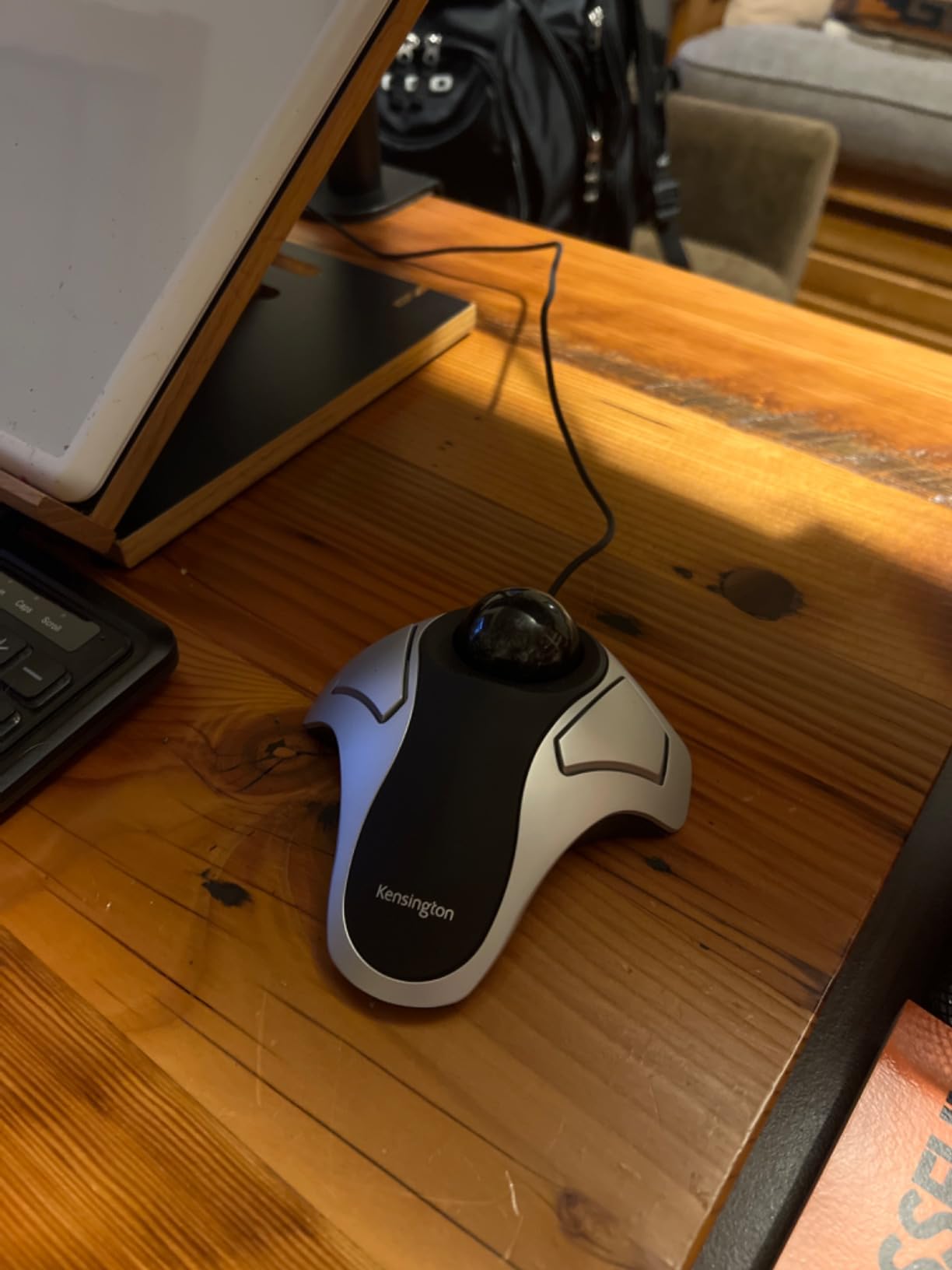 Kensington Orbit Trackball Mouse (K64327F), Silver/Black customer photo 1