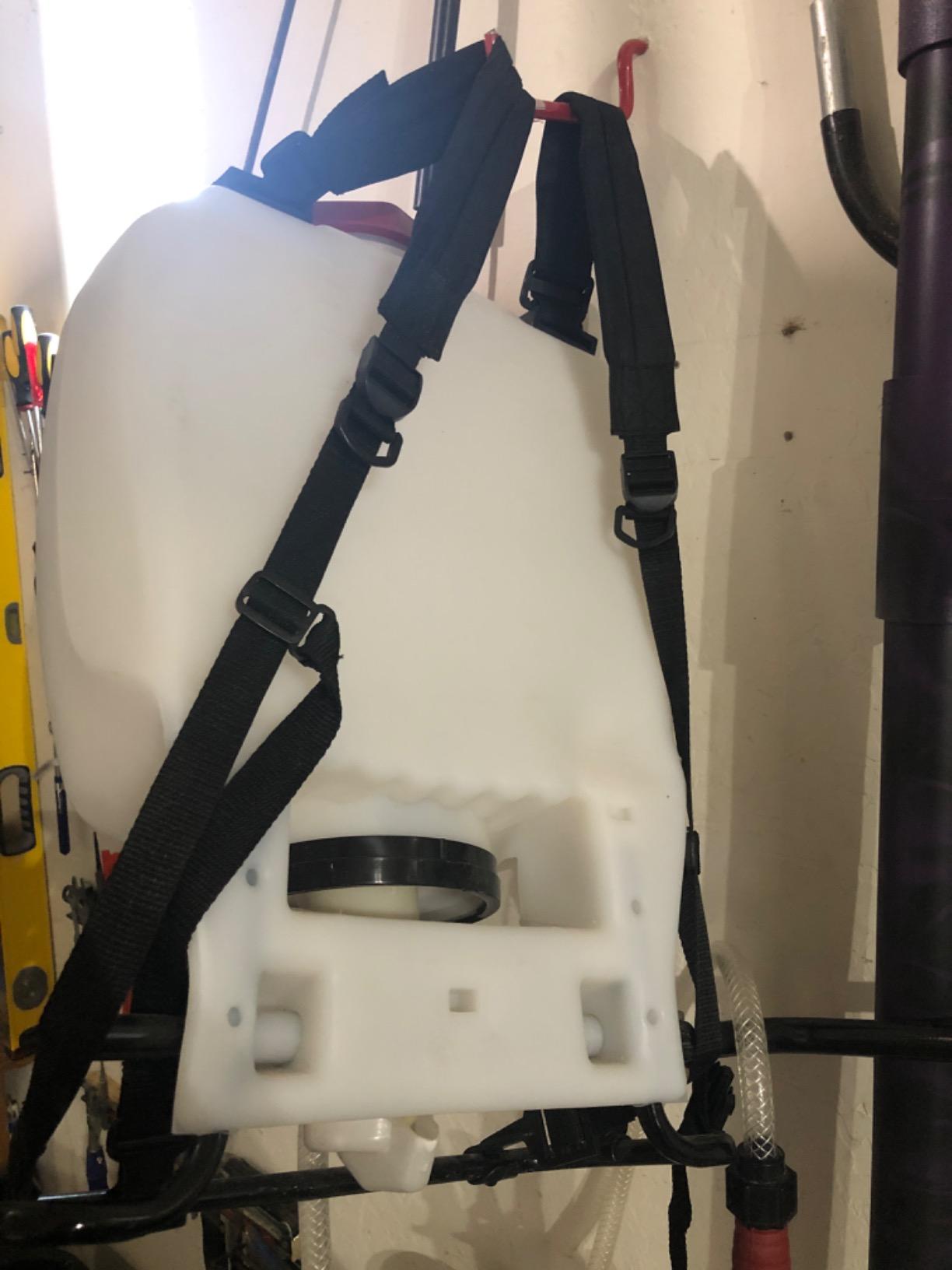 CHAPIN 61800 ProSeries 4-Gallon Backpack Sprayer, 3-Stage Filtration customer photo 2