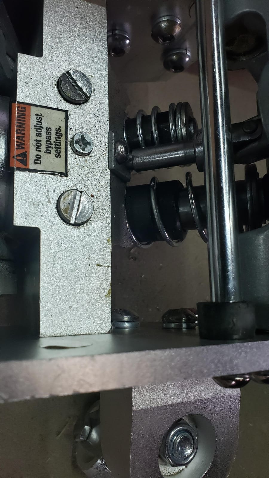 ARCAN 2-Ton (4,000 lb.) Aluminum Low Profile Floor Jack, Model A20017 customer photo 2